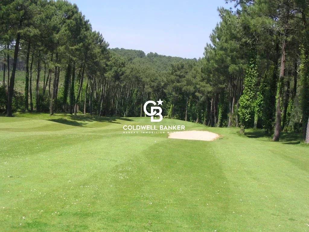 Terrain constructible avec vue sur le Golf de Biscarrosse