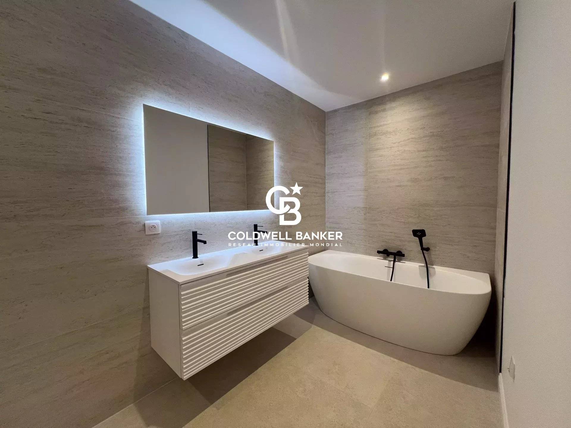 Villa neuve 5 chambres au coeur de la Teste-de-Buch