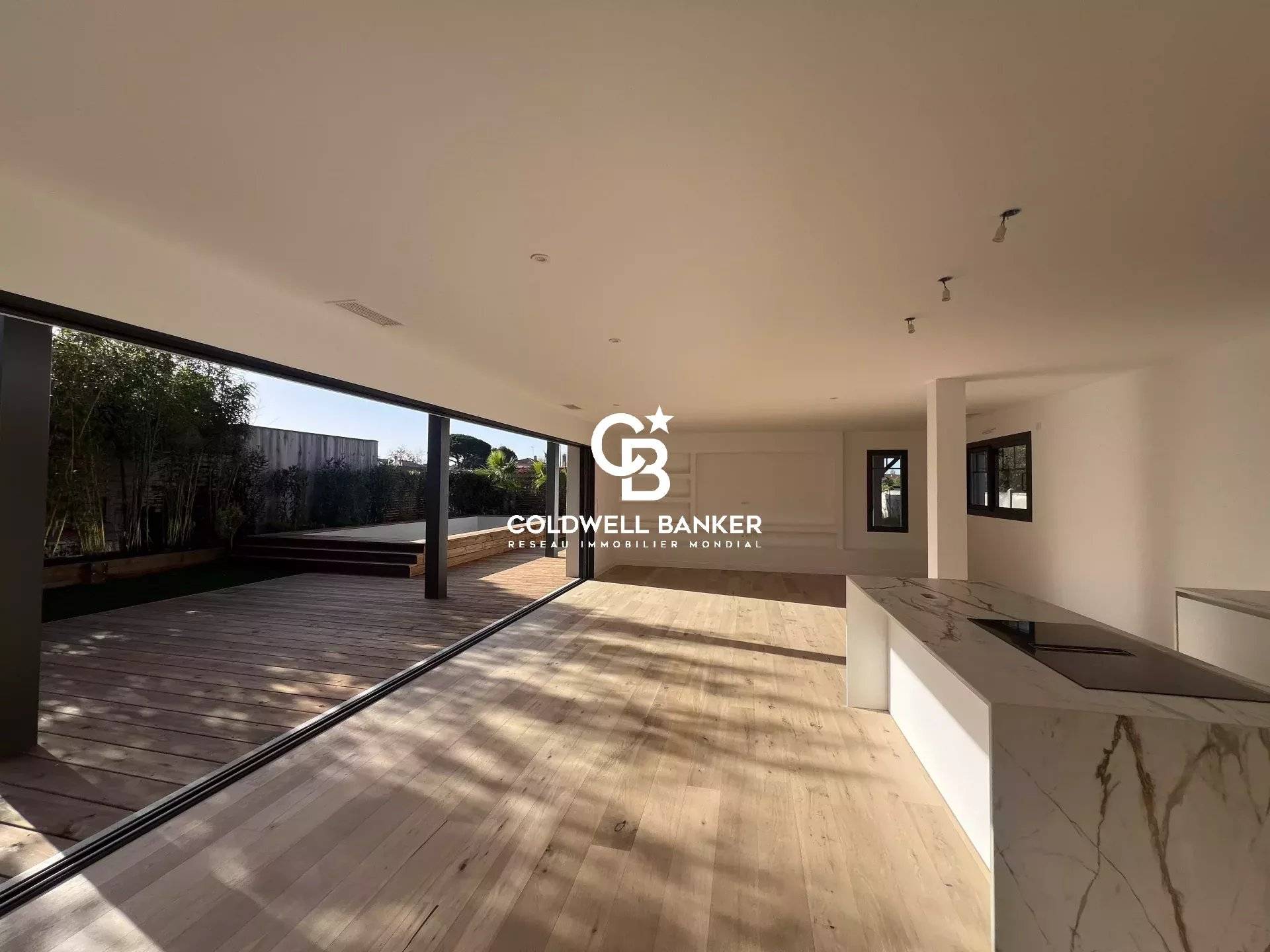 Villa neuve 5 chambres au coeur de la Teste-de-Buch