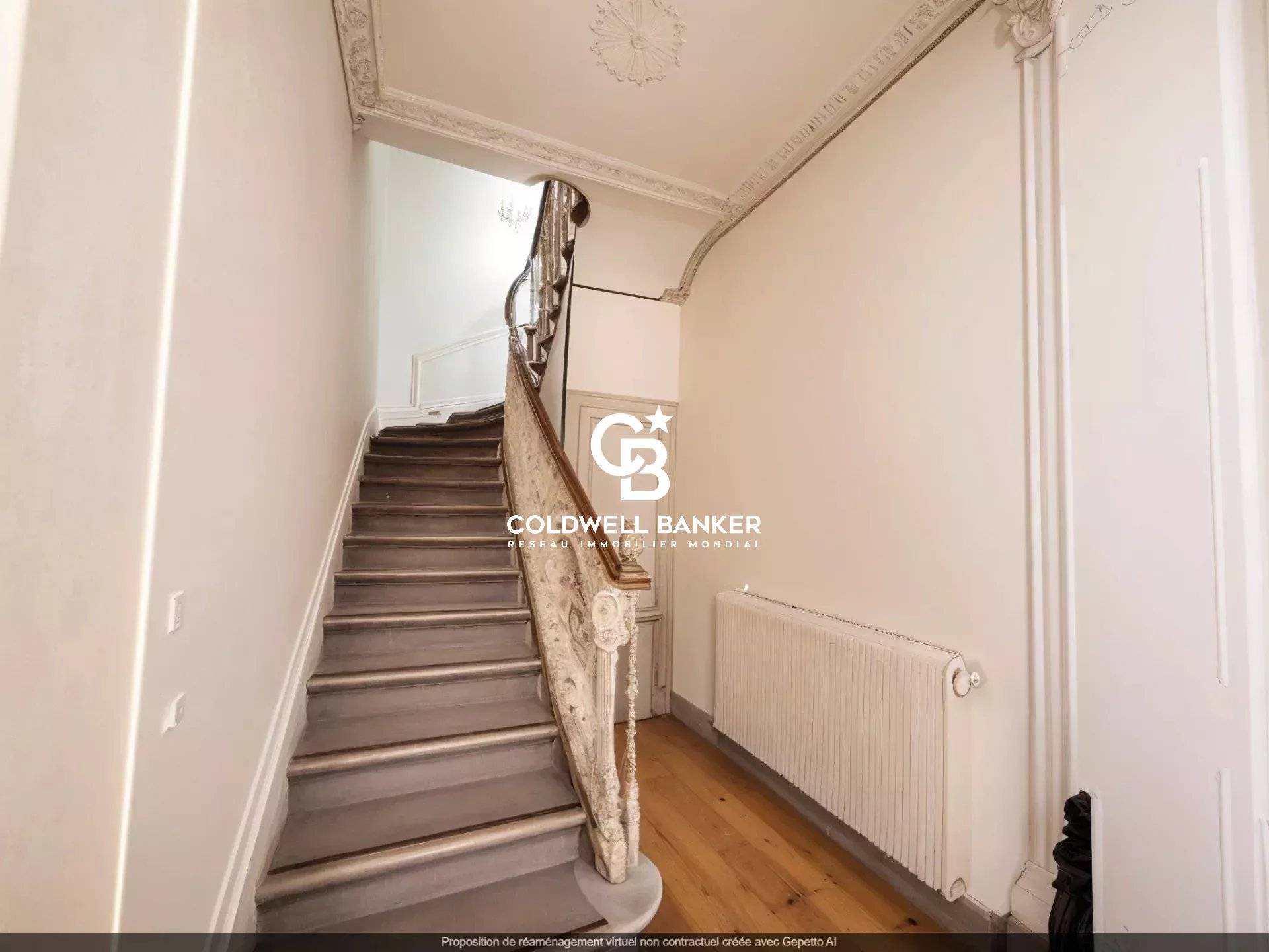 Spacieuse maison de 365 m² avec jardin Bordeaux – Barrière Judaïque