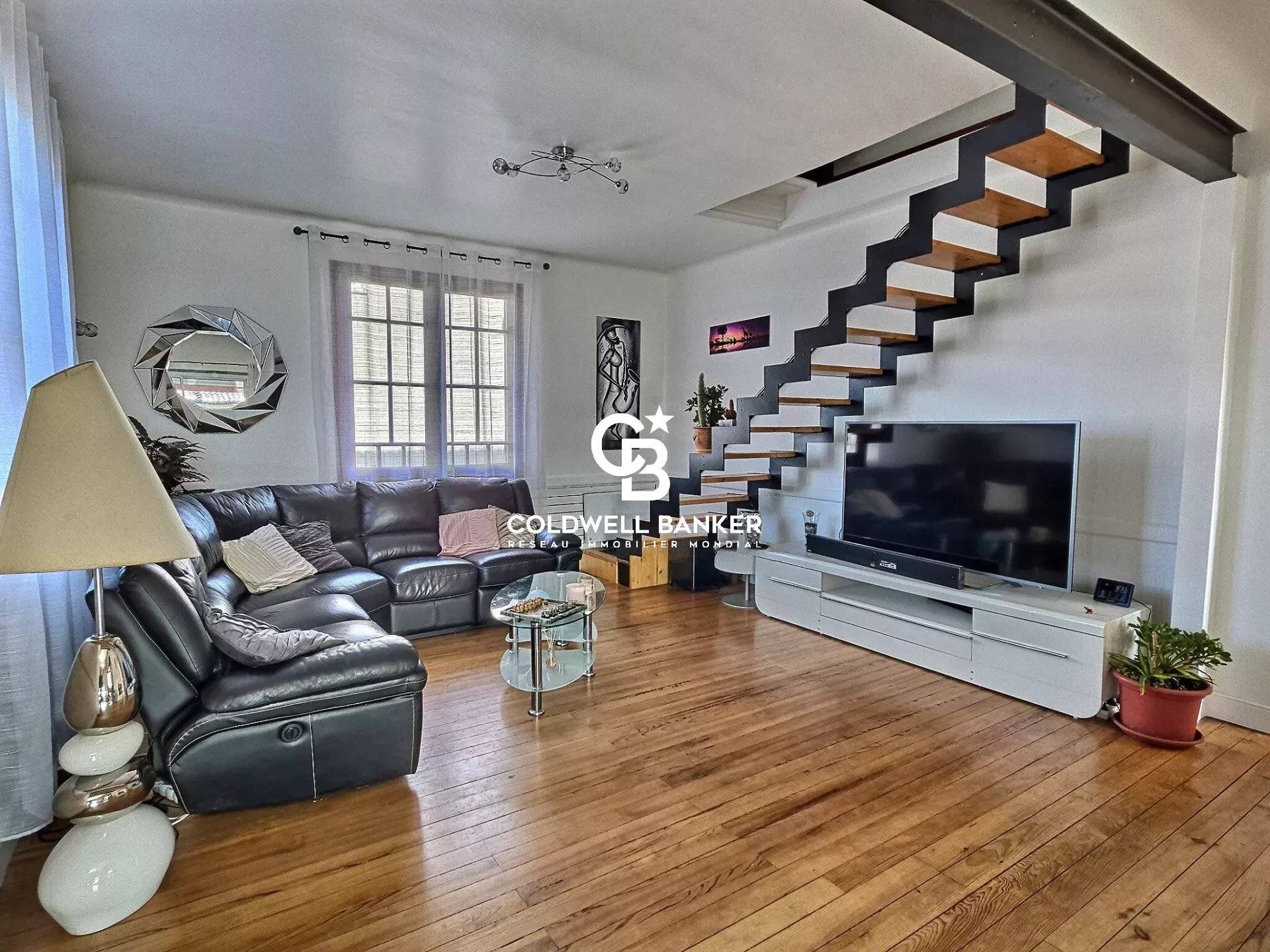 Maison à vendre à Sanguinet – familiale rénovée, piscine, 4 chambres et dépendance proche lac