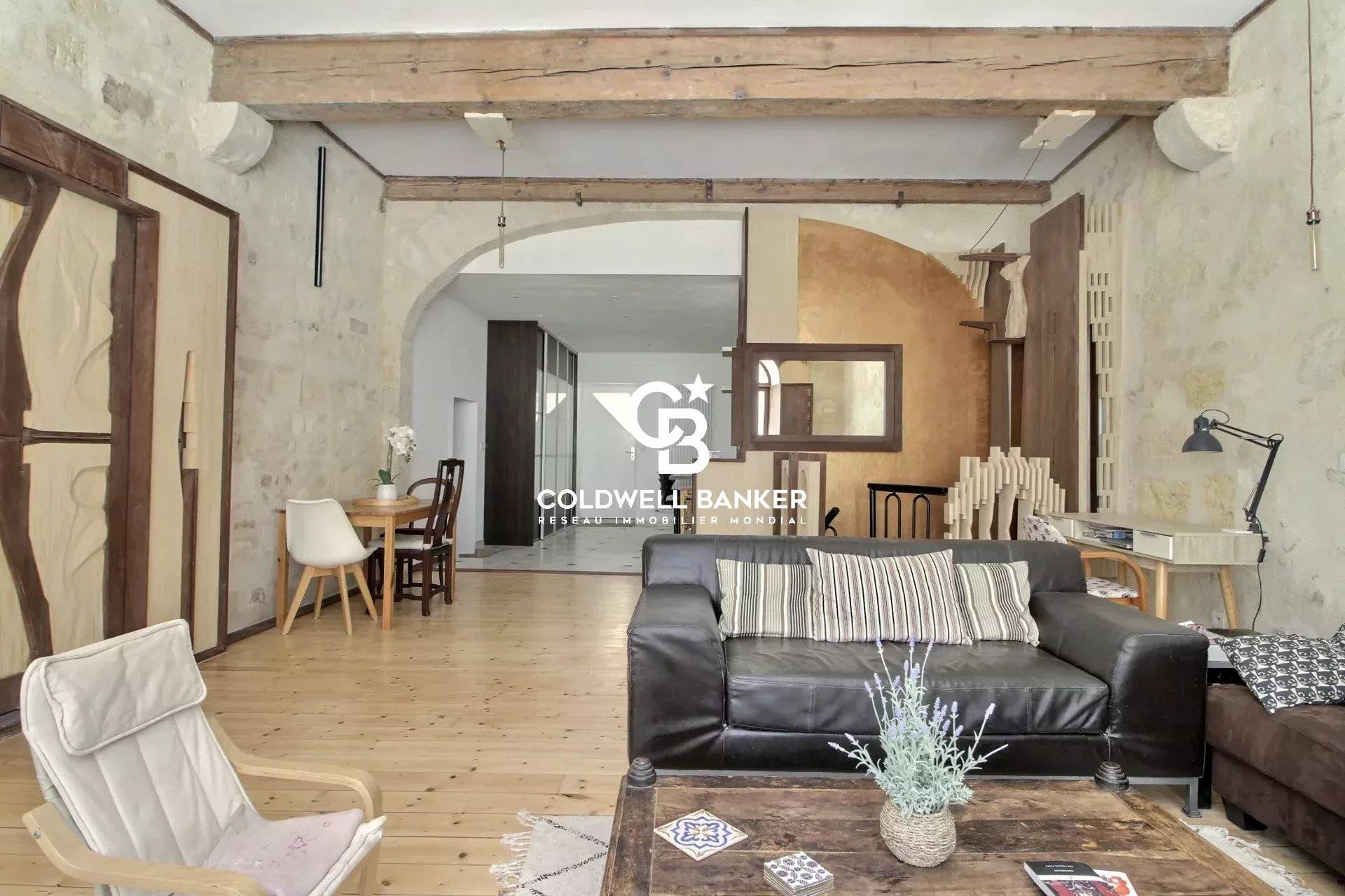 Appartement à vendre à Bordeaux – Loft Quartier Saint Pierre 