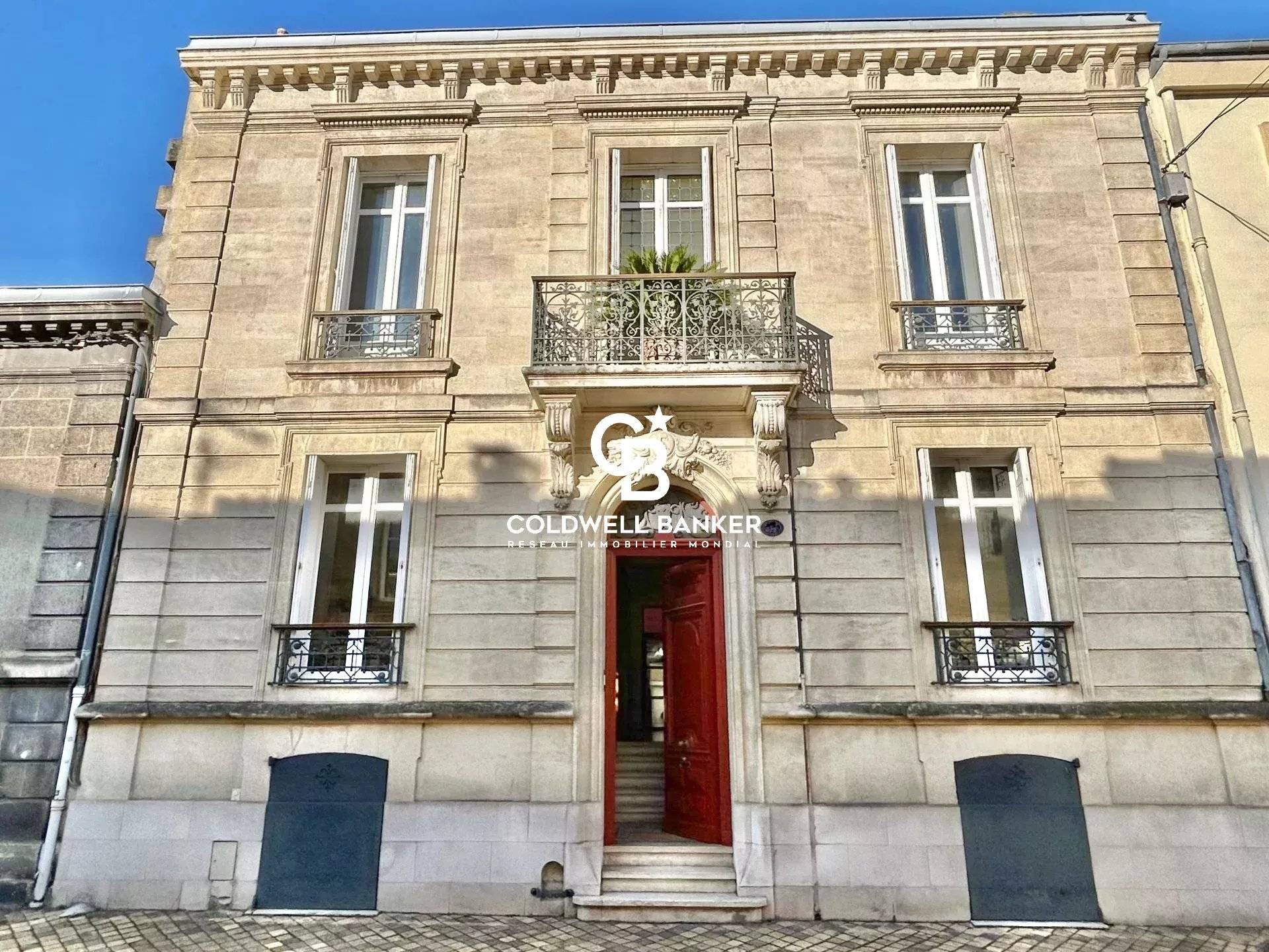 Maison à vendre Bordeaux - Élégante demeure bourgeoise proche Jardin Public / Chartrons