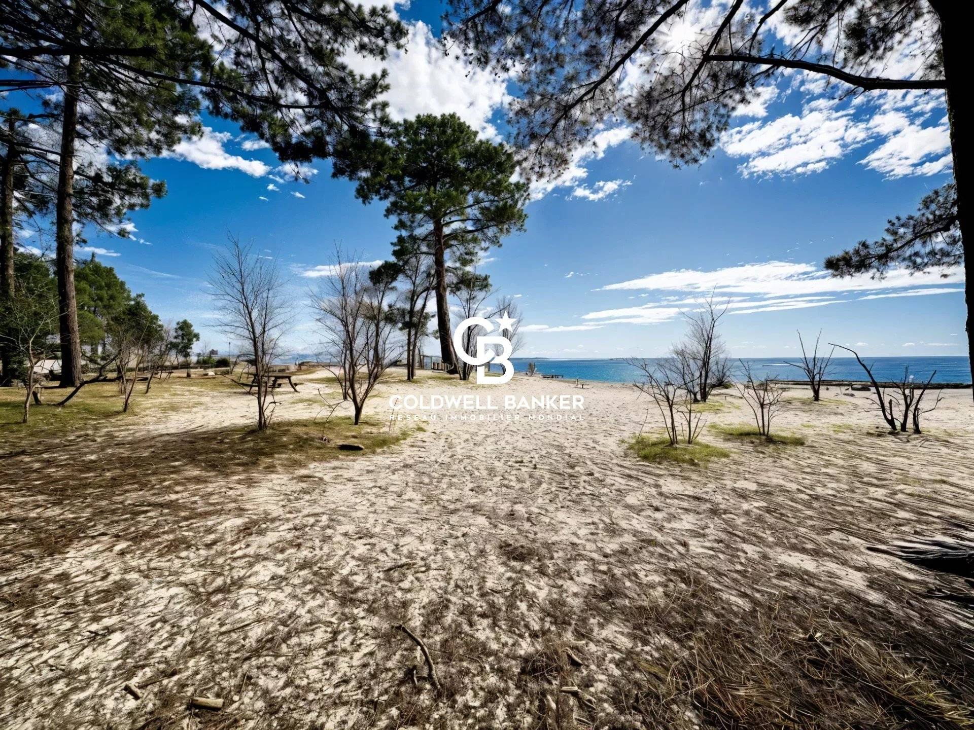 Maison à vendre à Arès – à rénover, proche plage Saint-Brice, terrain piscinable