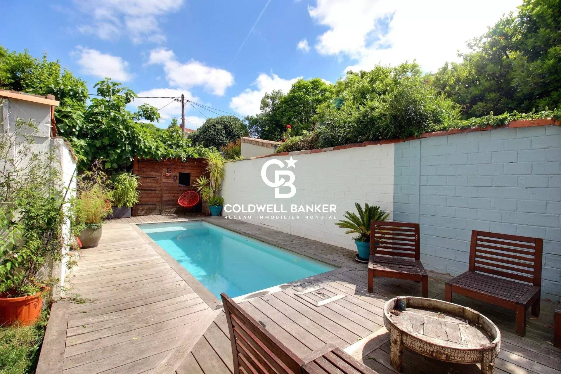 Maison à vendre à Bordeaux – quartier Saint-Bruno, 5 chambres, jardin et piscine