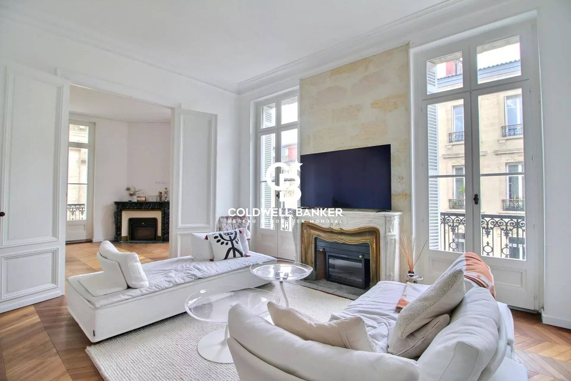 Appartement à vendre Bordeaux Hypercentre - 2 chambres, ascenseur, garage