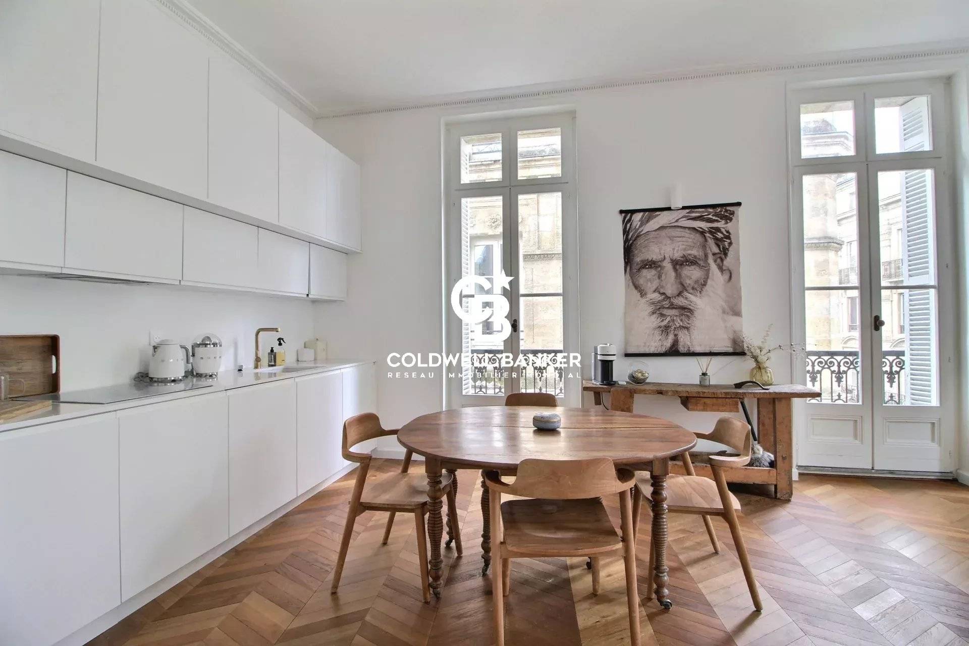 Appartement à vendre Bordeaux Hypercentre - 2 chambres, ascenseur, garage