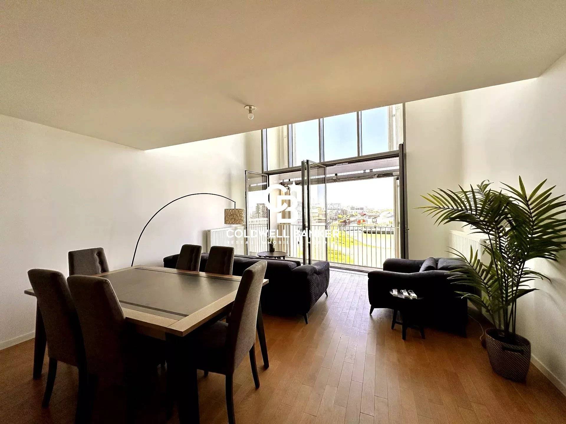 Appartement à vendre à Bordeaux - vue marina, 3 chambres et 2 parkings