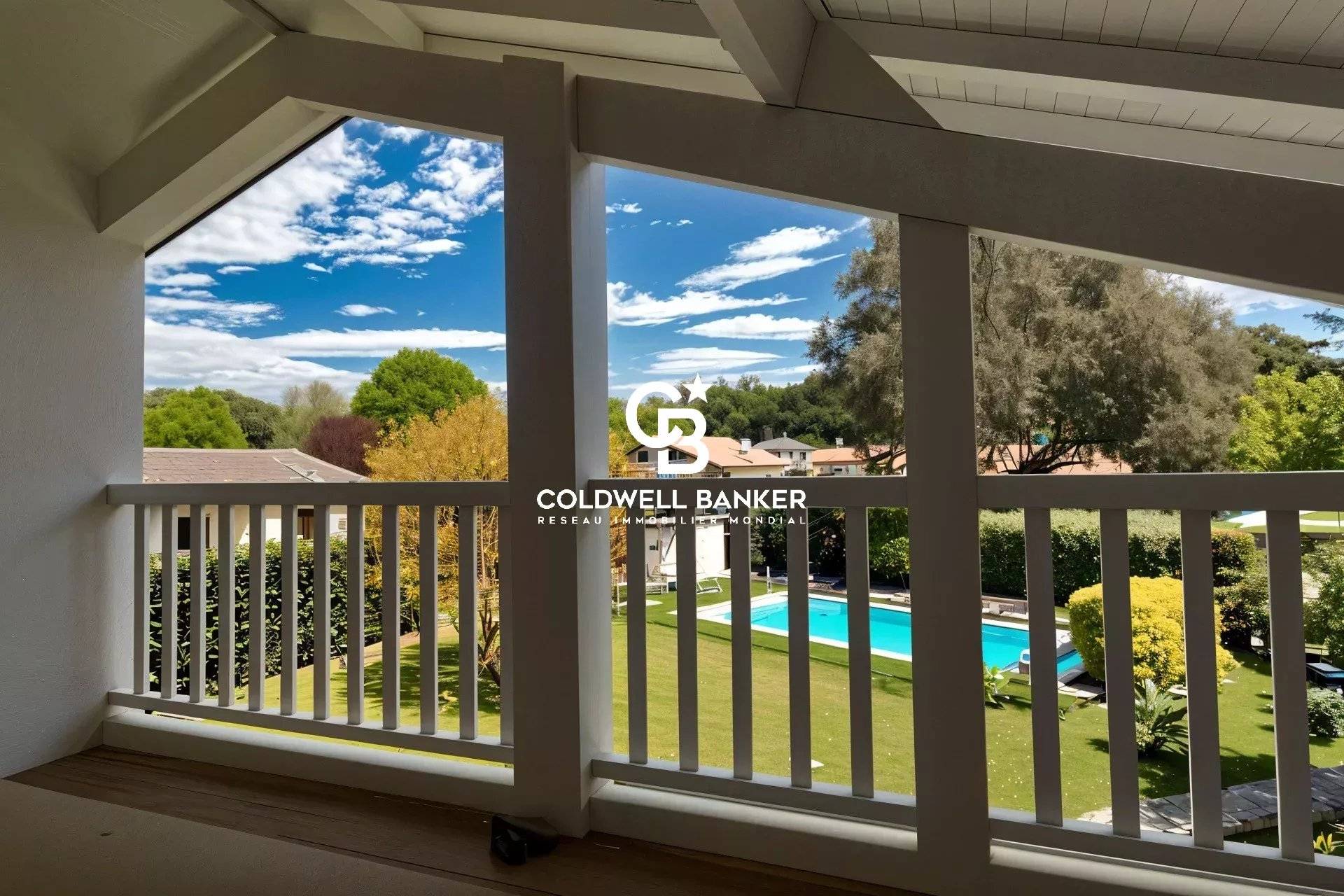 Maison landaise rénovée à vendre à Andernos – Quartier Massurat, piscine, au calme