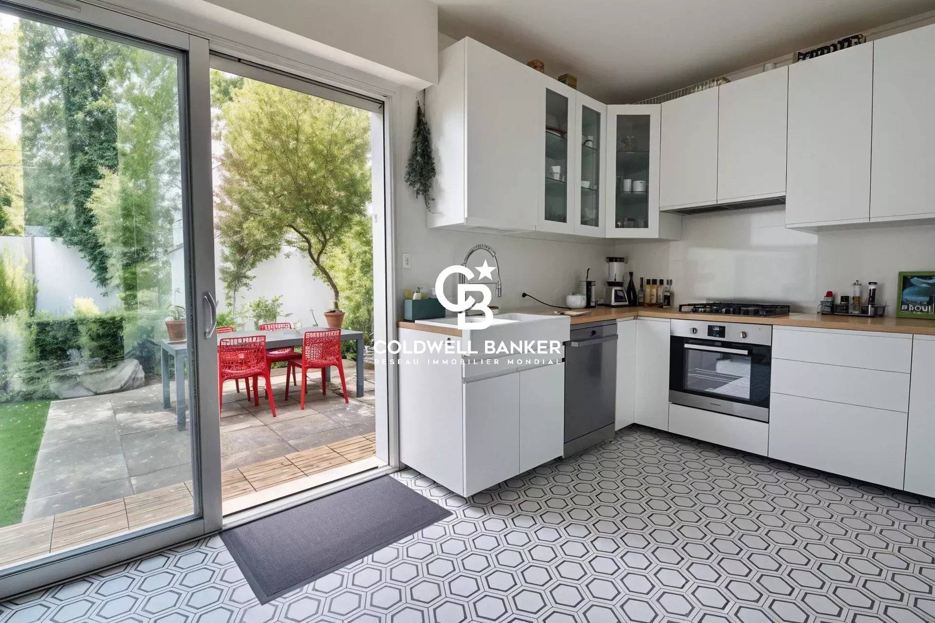 Maison familiale à vendre à Bordeaux Caudéran – 5 chambres, jardin et garage