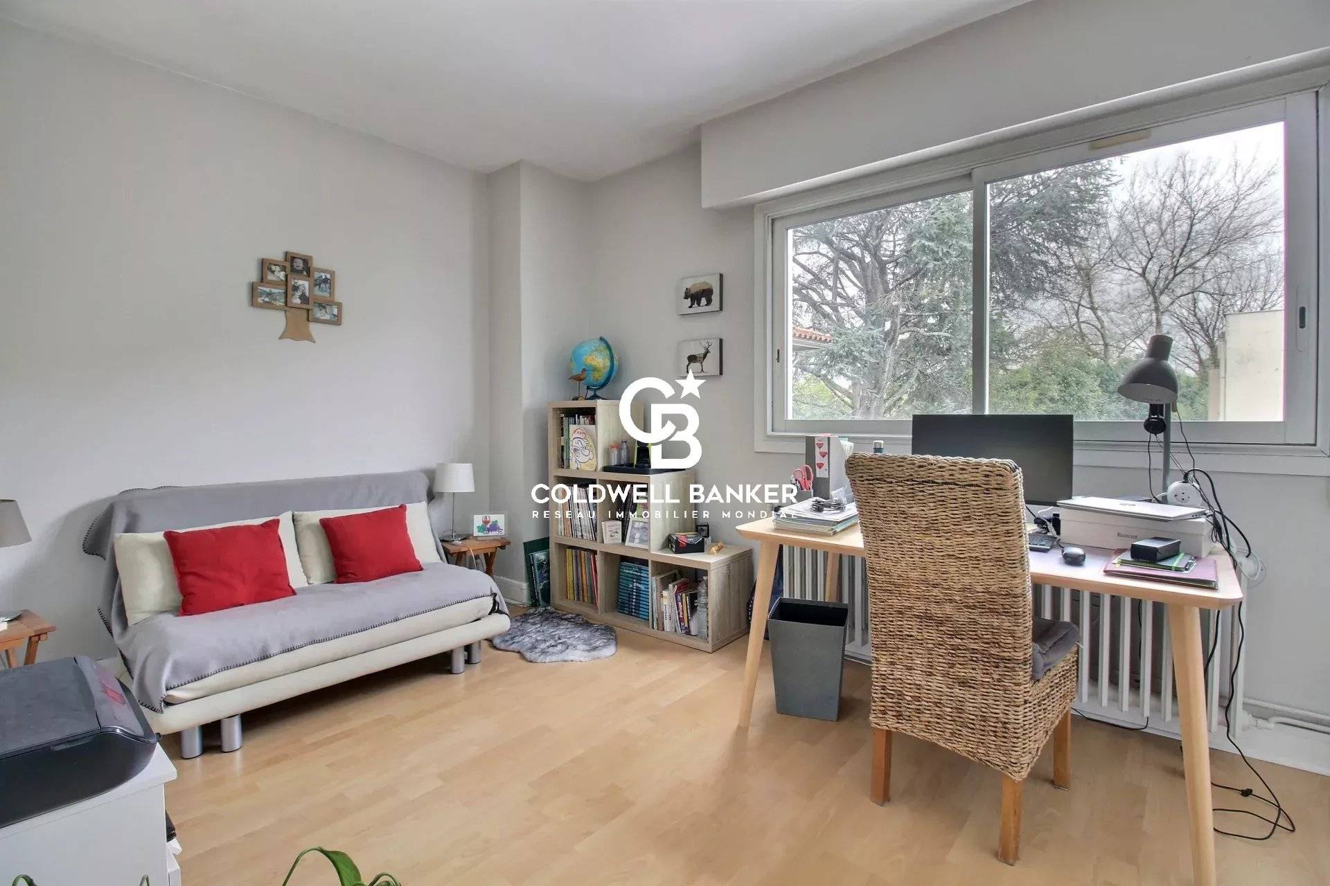 Maison familiale à vendre à Bordeaux Caudéran – 5 chambres, jardin et garage