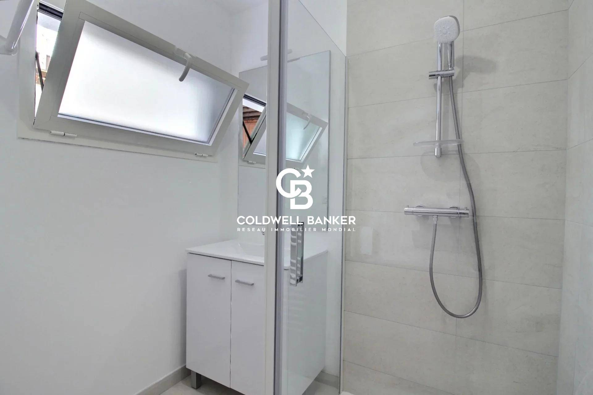 Appartement à vendre Arcachon – T2 rénové avec terrasse et cellier en plein centre-ville