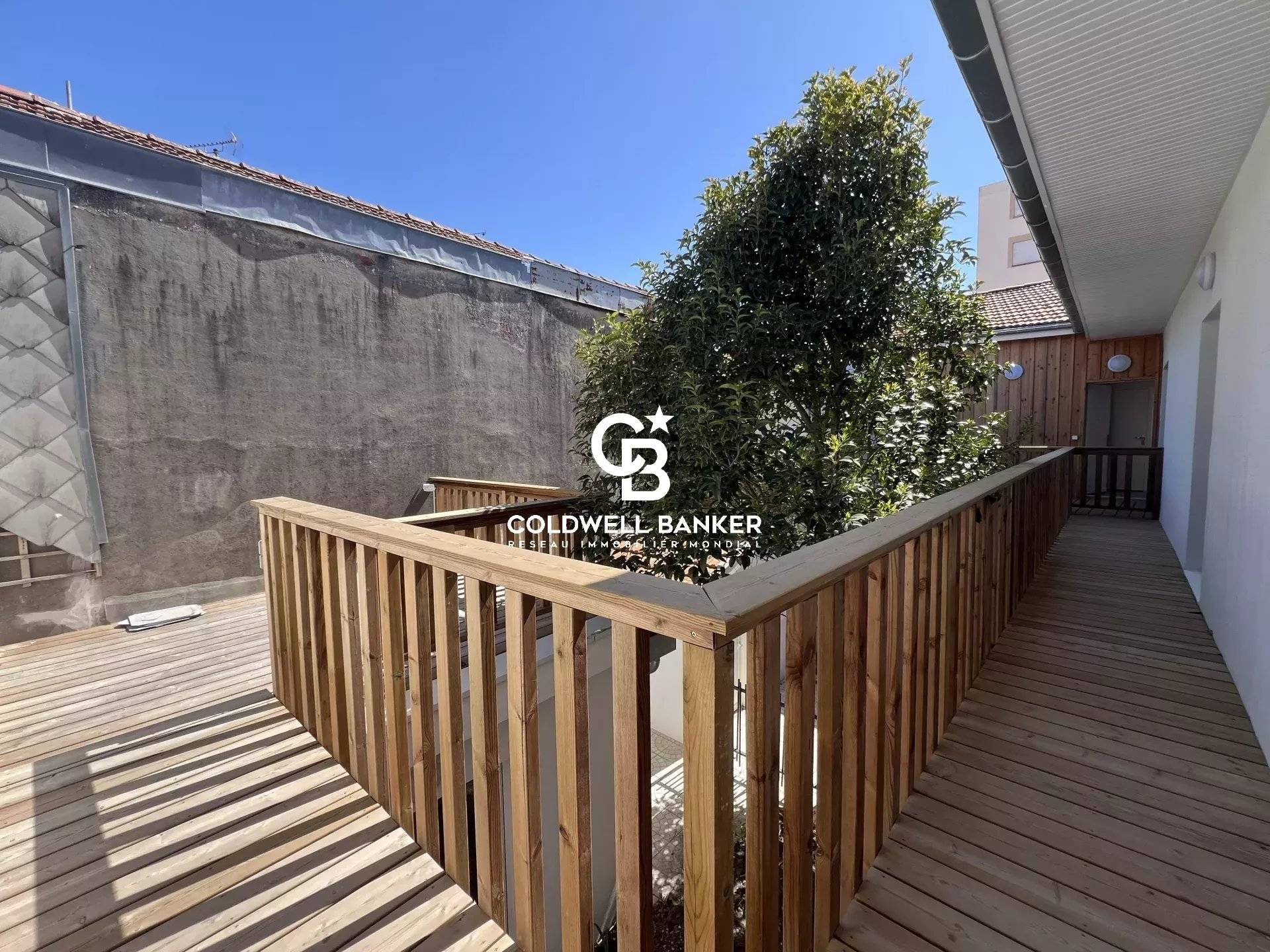 Appartement à vendre Arcachon Centre - T3 rénové, terrasse, solarium, proche plages