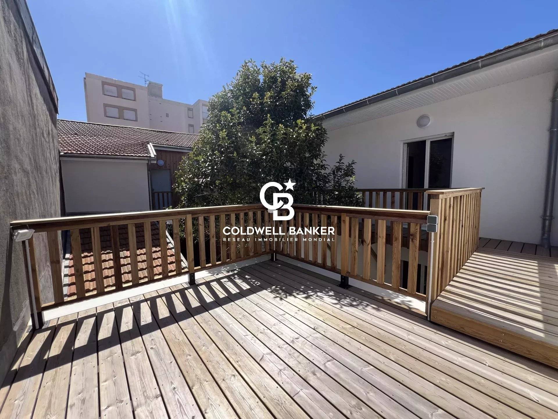 Appartement à vendre Arcachon Centre - T3 rénové, terrasse, solarium, proche plages