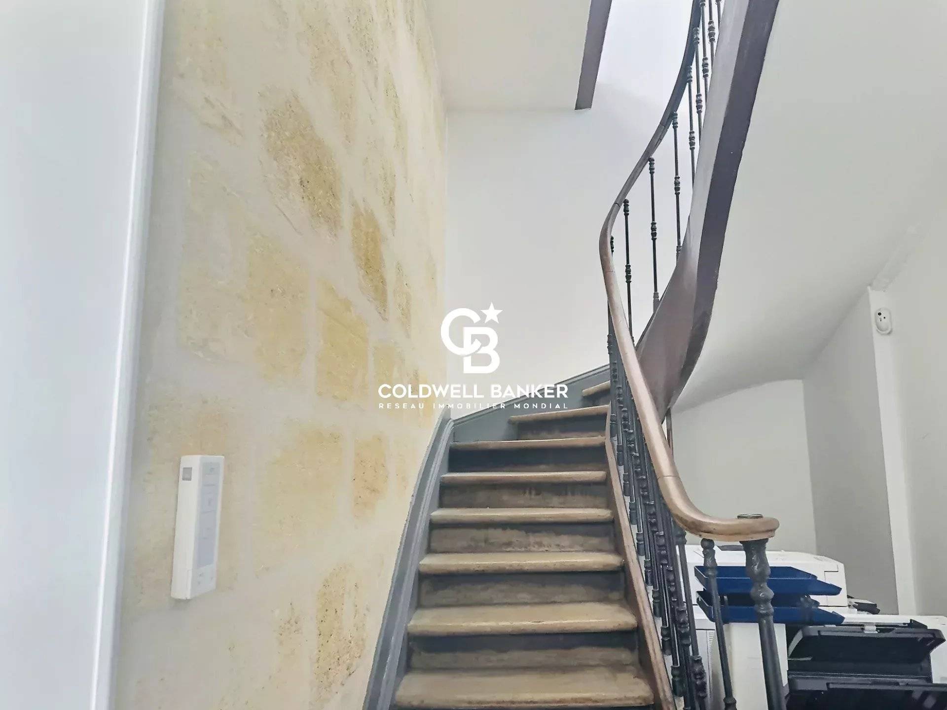 Maison rénovée à vendre Bordeaux – 200 m², charme ancien et confort moderne