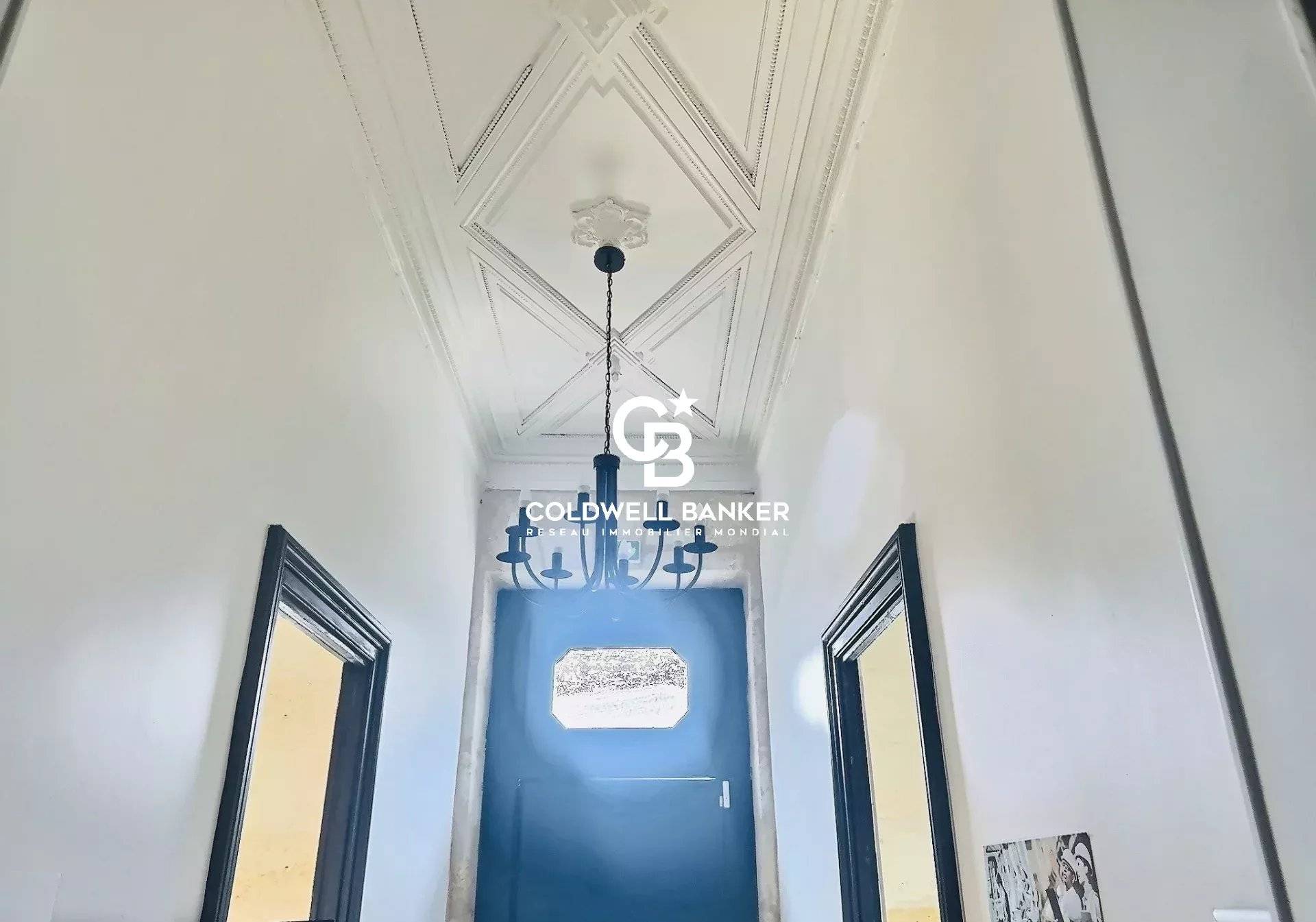 Maison rénovée à vendre Bordeaux – 200 m², charme ancien et confort moderne