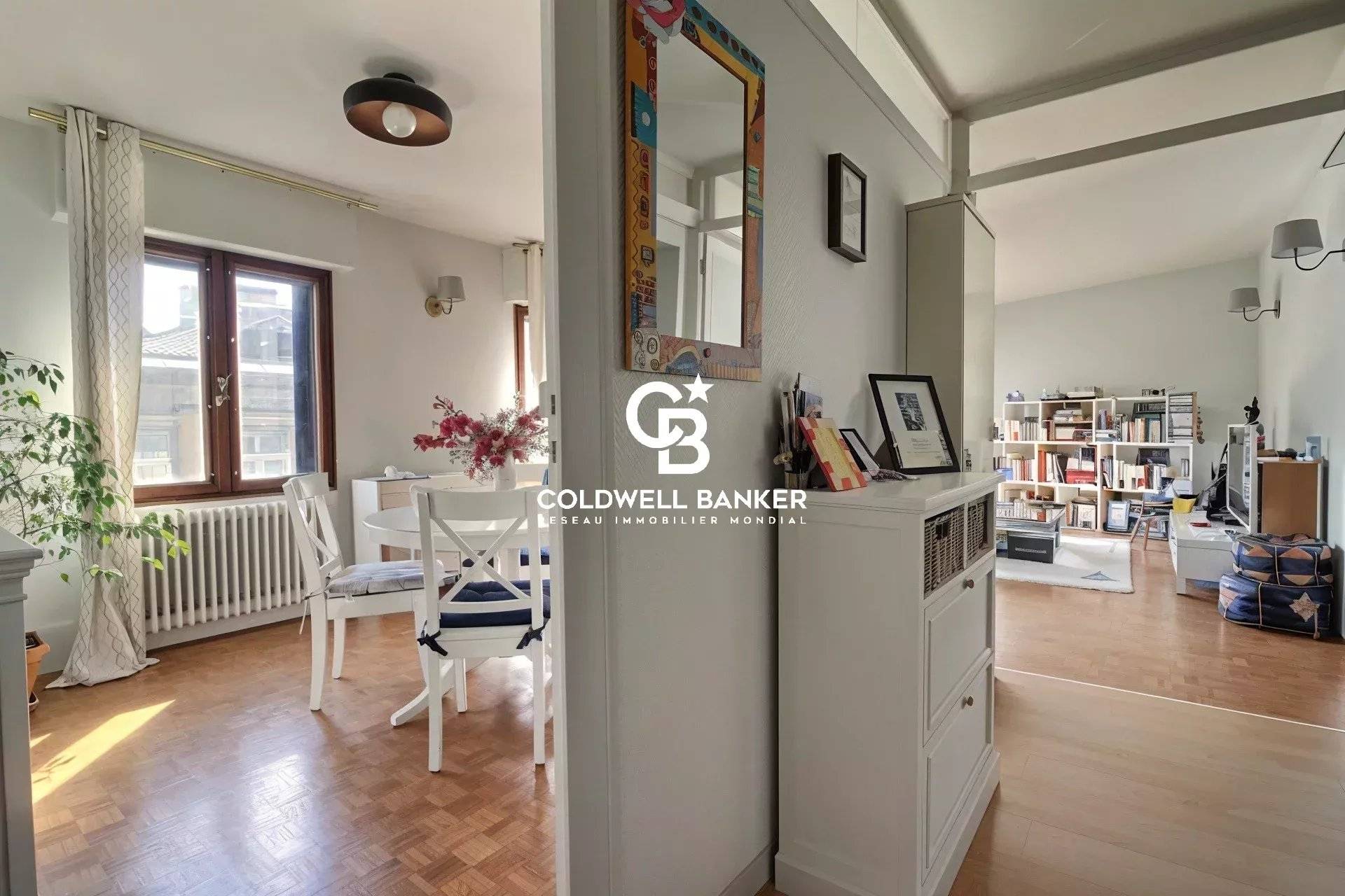 Appartement à vendre à Bordeaux Jardin Public – familial, lumineux et parking