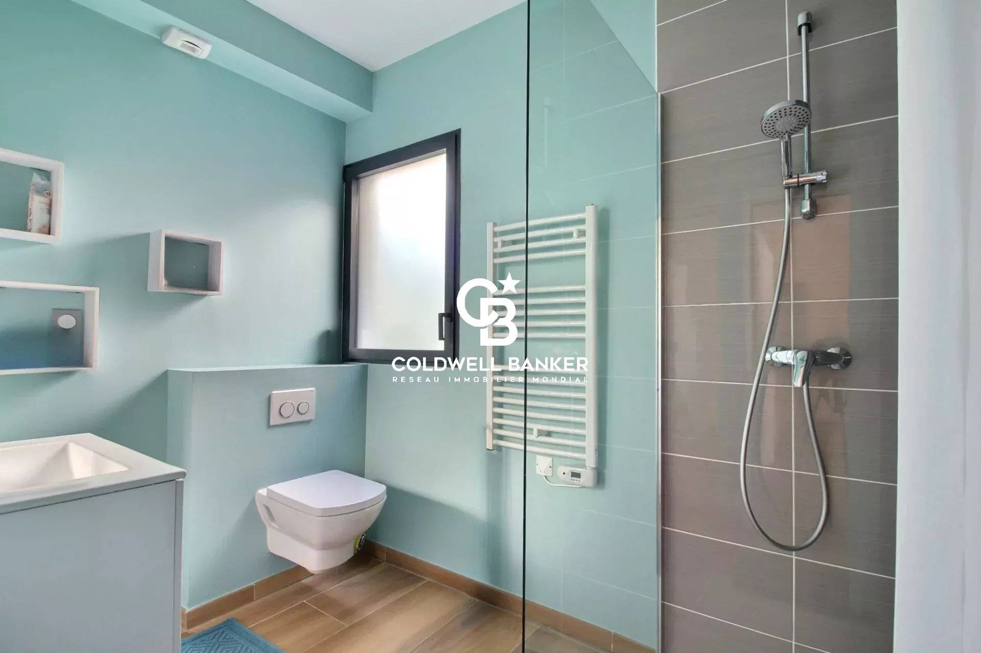 Appartement à vendre à Arcachon - 3 chambres, résidence de standing, terrasse et jardin