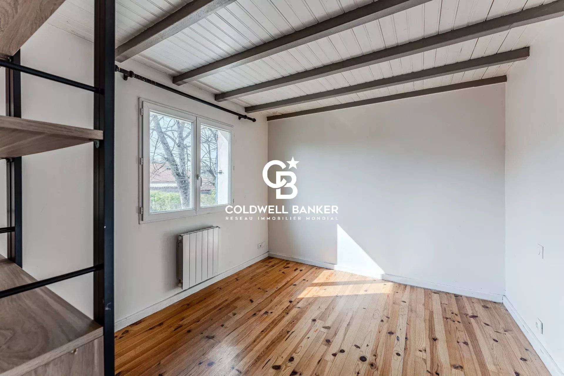 Appartement à vendre à La Teste - T2 fonctionnel avec balcon privé