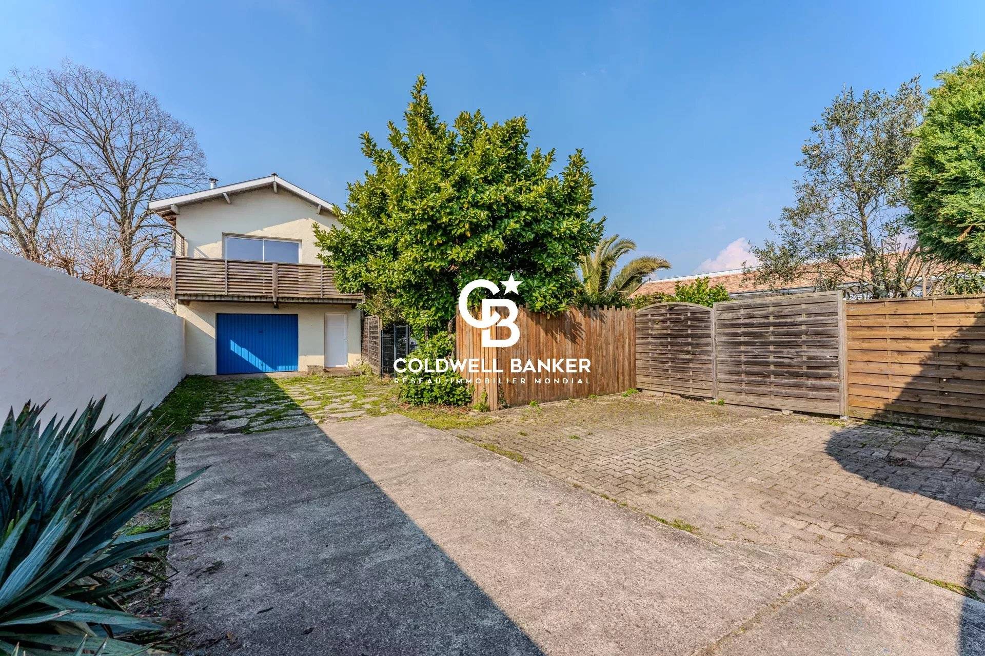 Appartement à vendre à La Teste - T2 fonctionnel avec balcon privé