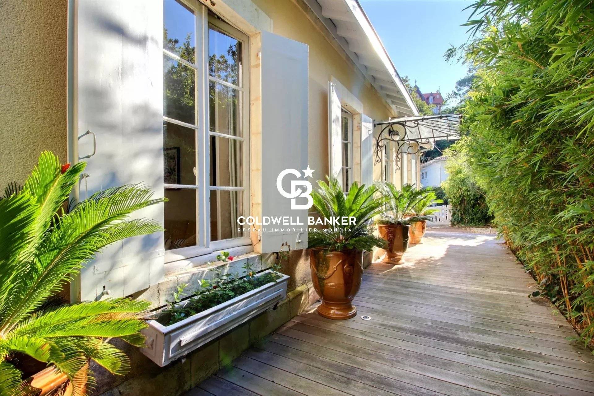 Maison à vendre à Arcachon - 4 chambres, dépendance, proche plages