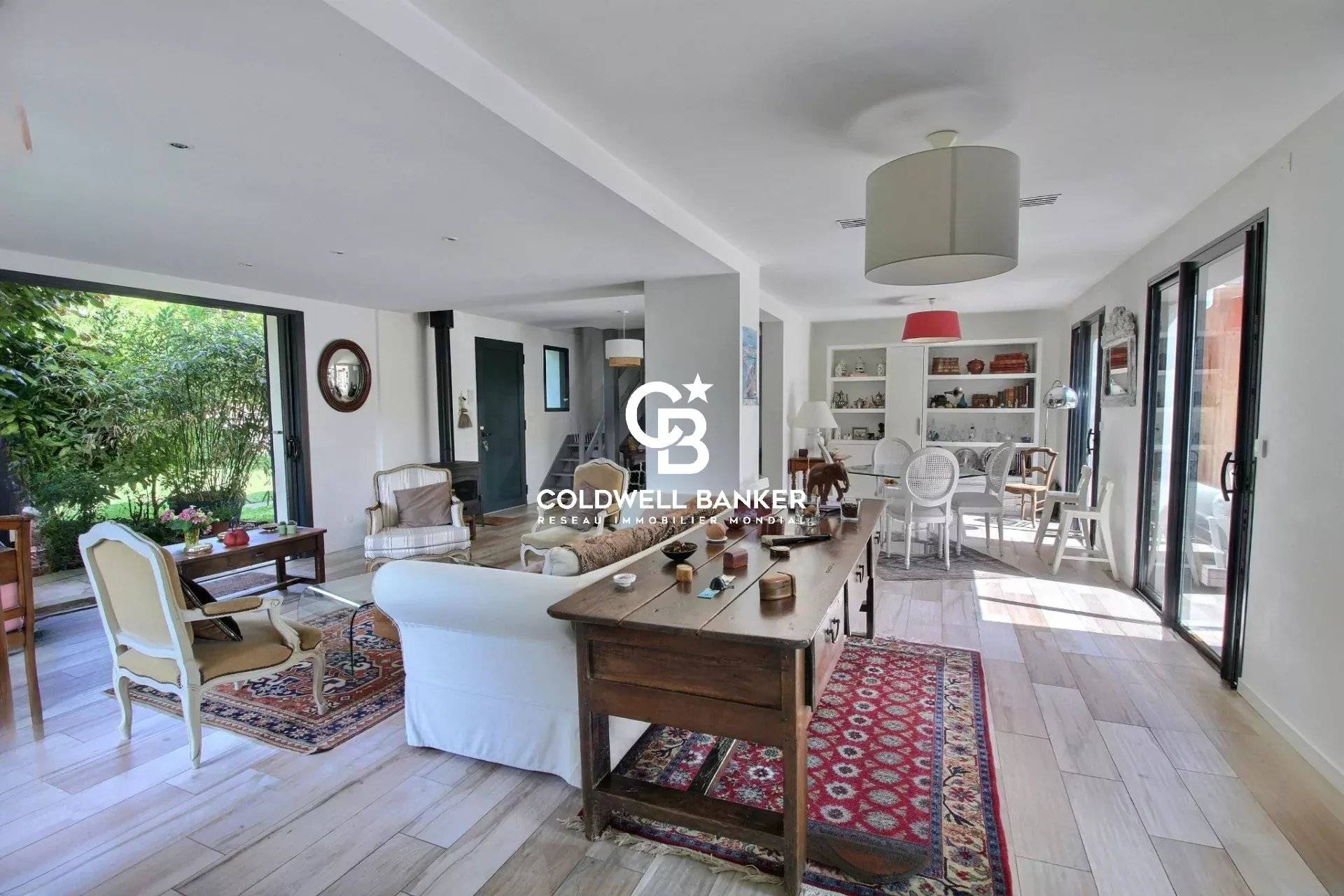 Maison à vendre Gujan-Mestras - Meyran : rénovée, spacieuse, idéalement située