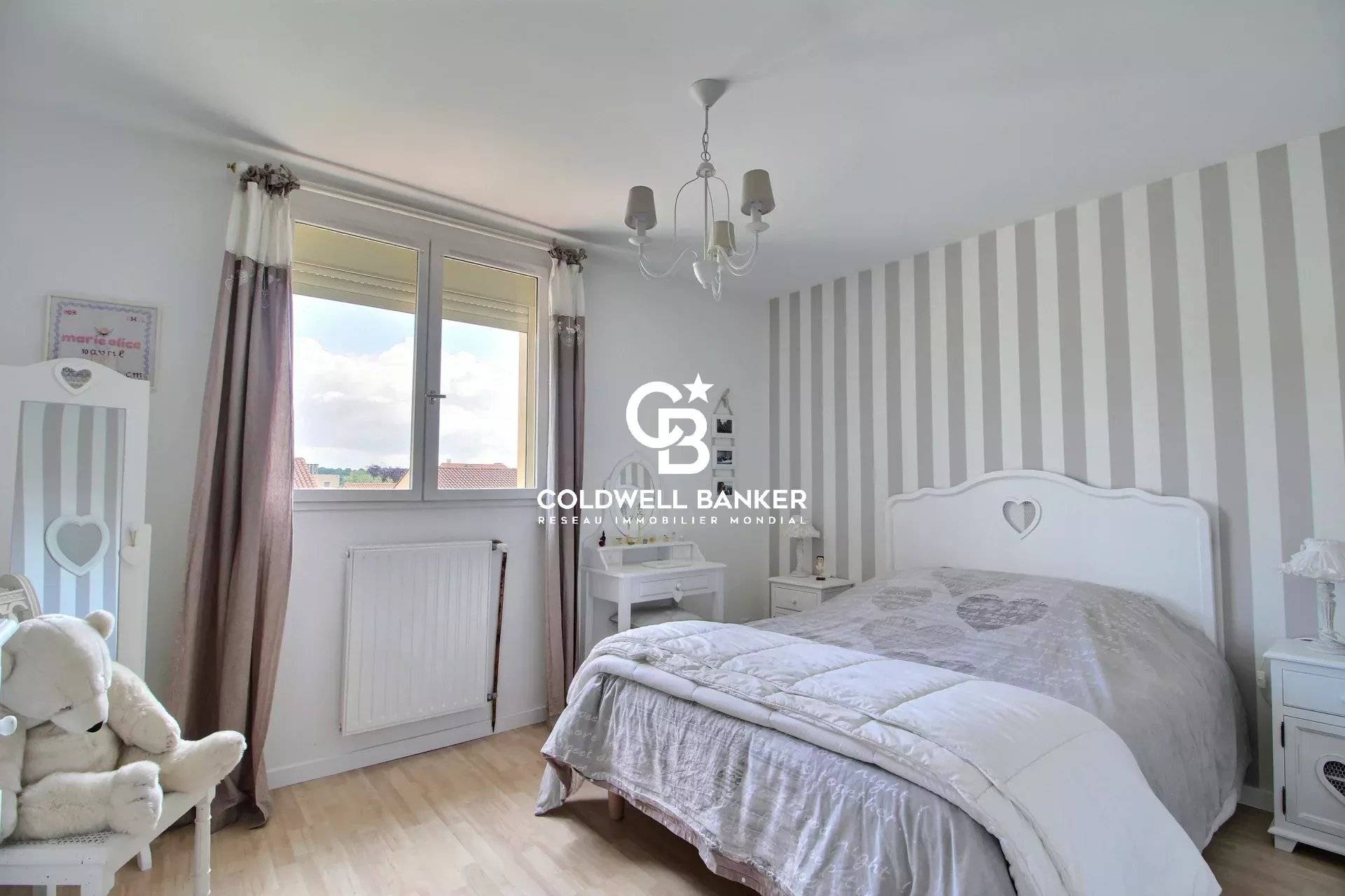 Maison à vendre à Mérignac - 4 chambres, jardin, piscine et garage