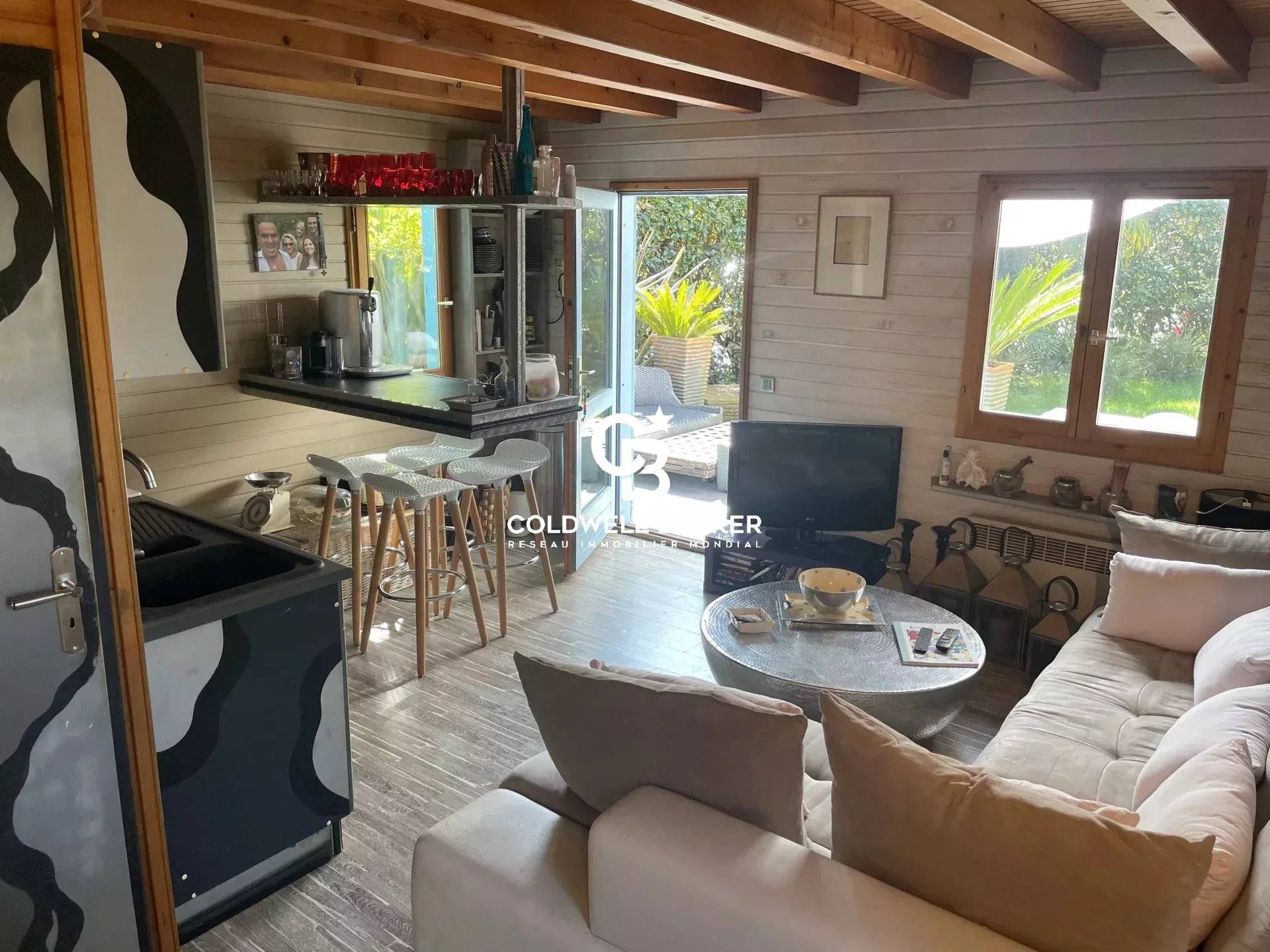 Maison à vendre La Teste-de-Buch : résidence privée, au calme