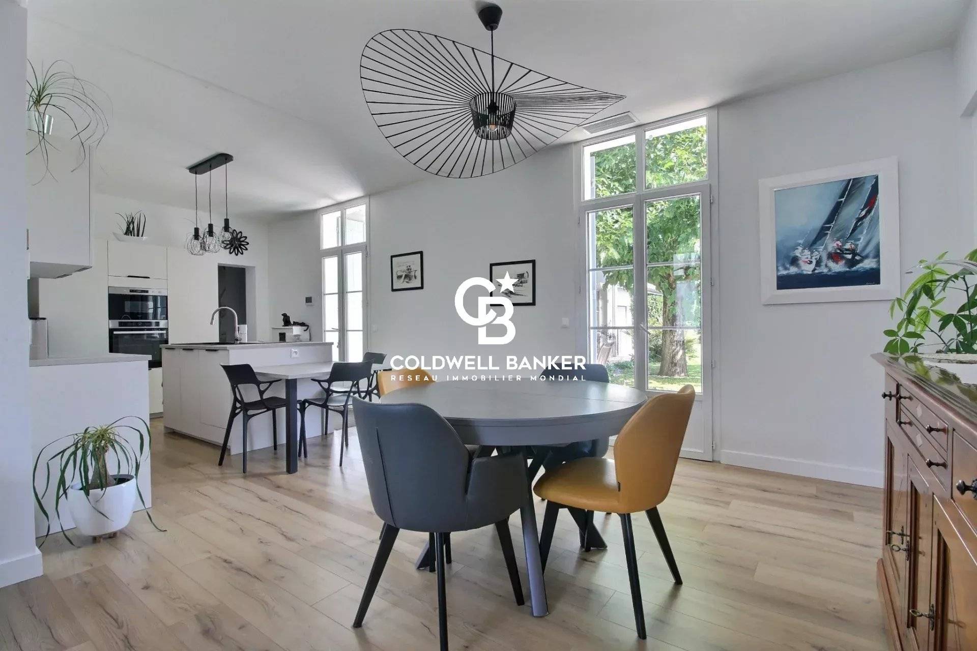 Maison à vendre à La Teste-de-Buch – Arcachonnaise rénovée avec jardin et dépendances