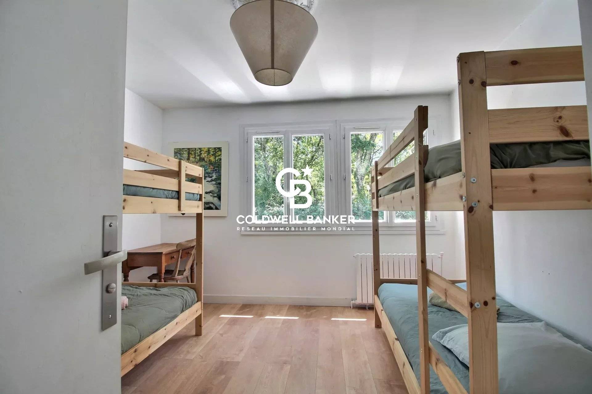 Maison à vendre à La Teste-de-Buch - familiale 4 chambres avec piscine