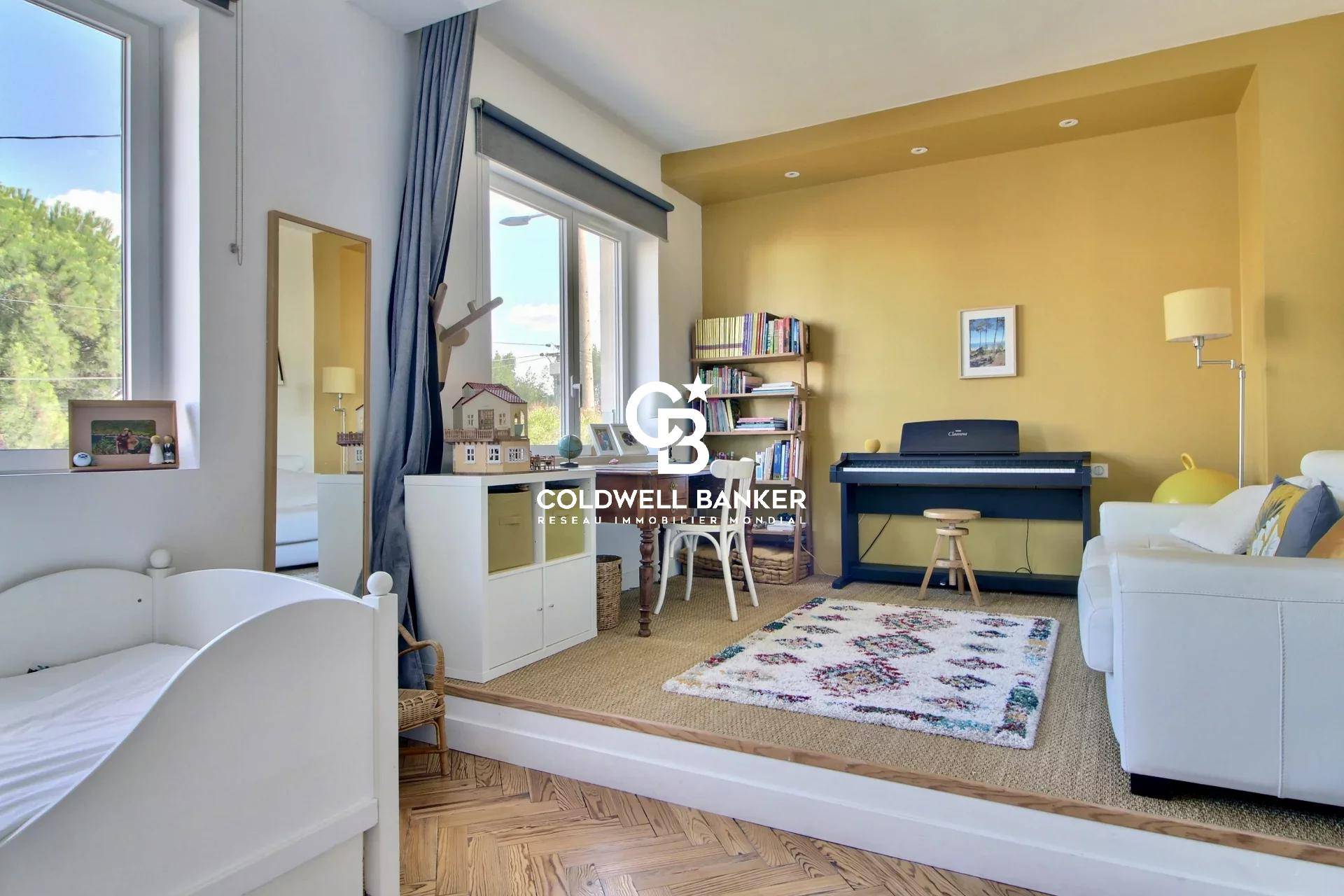 Maison à vendre à Bordeaux Caudéran – 190 m², 4 chambres, jardin et piscine