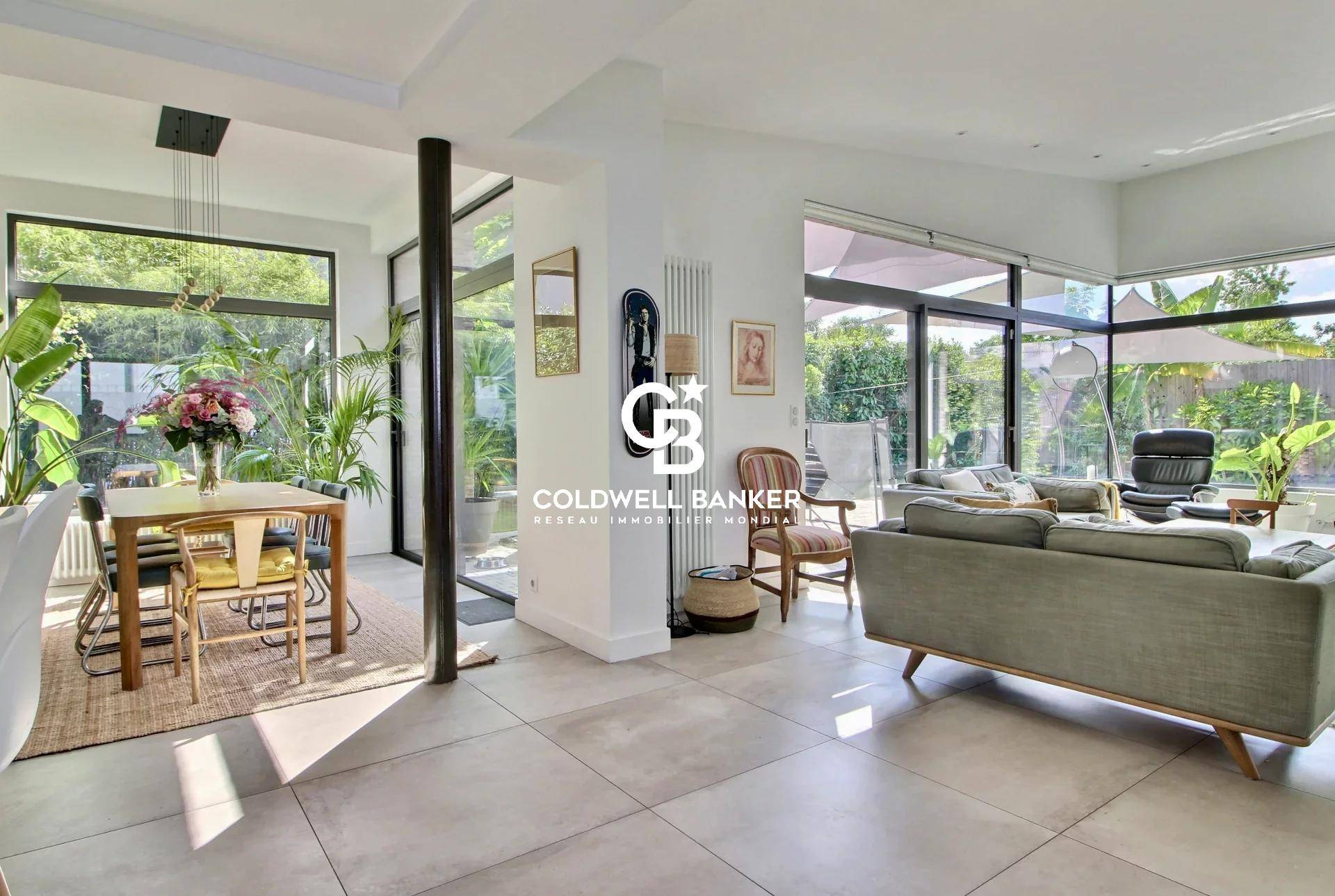 Maison à vendre à Bordeaux Caudéran – 190 m², 4 chambres, jardin et piscine