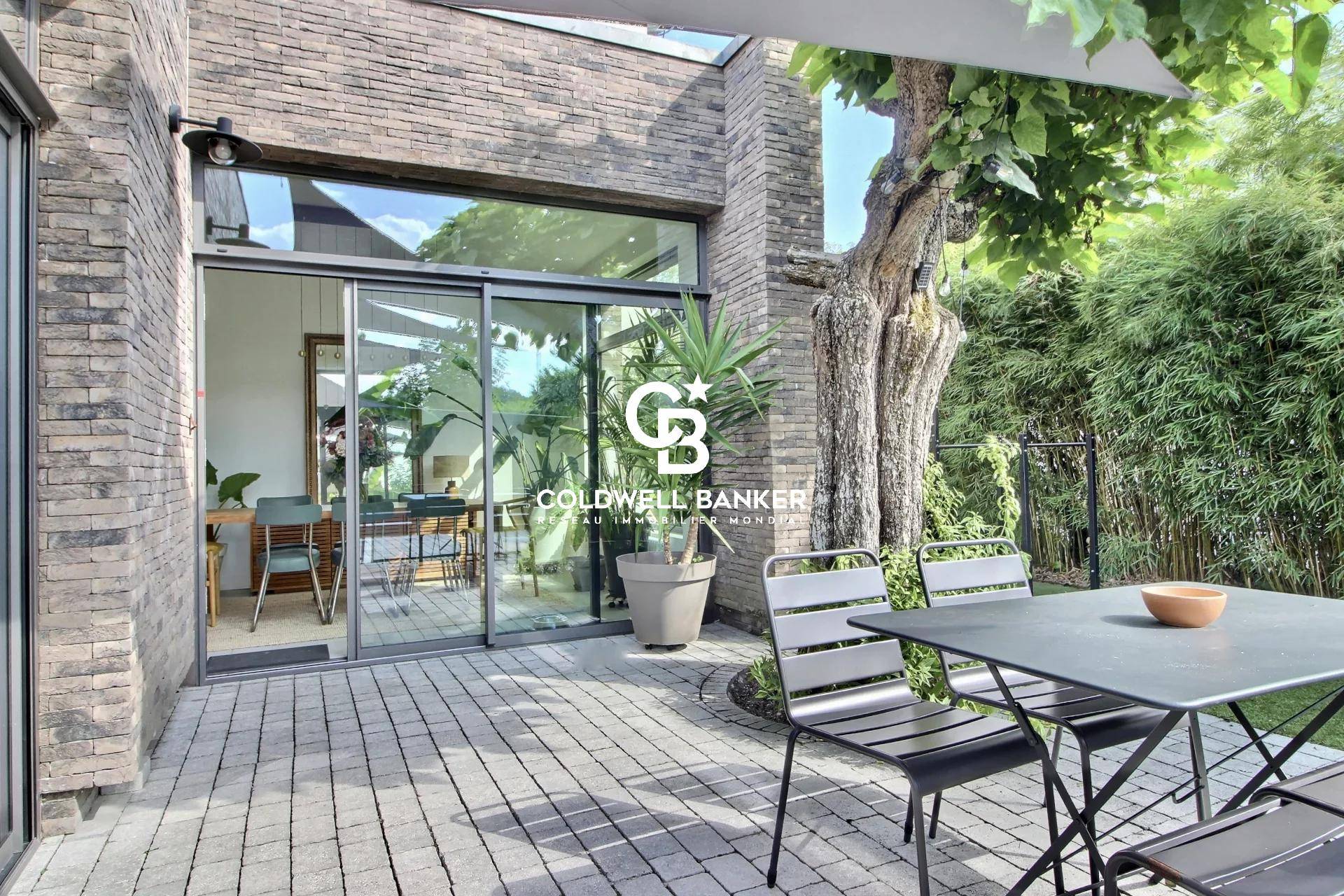 Maison à vendre à Bordeaux Caudéran – 190 m², 4 chambres, jardin et piscine