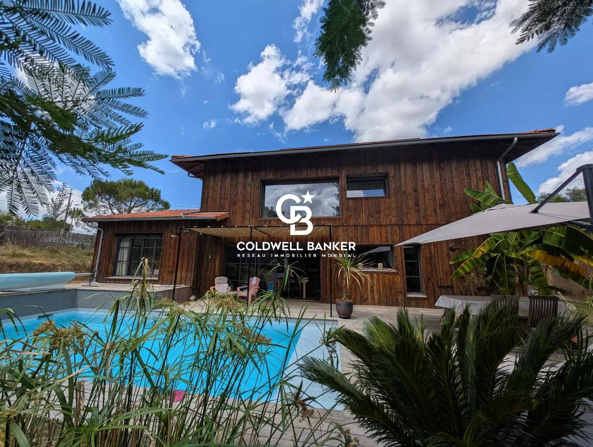 Maison à vendre Carignan-de-Bordeaux - contemporaine 167 m² 4 chambres piscine domotique terrain 930 m²