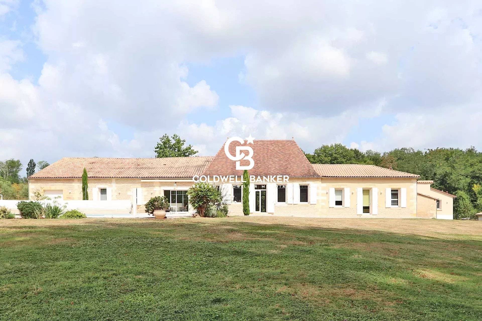 Maison rénovée près de Bergerac – 17 hectares, calme absolu et emplacement exceptionnel