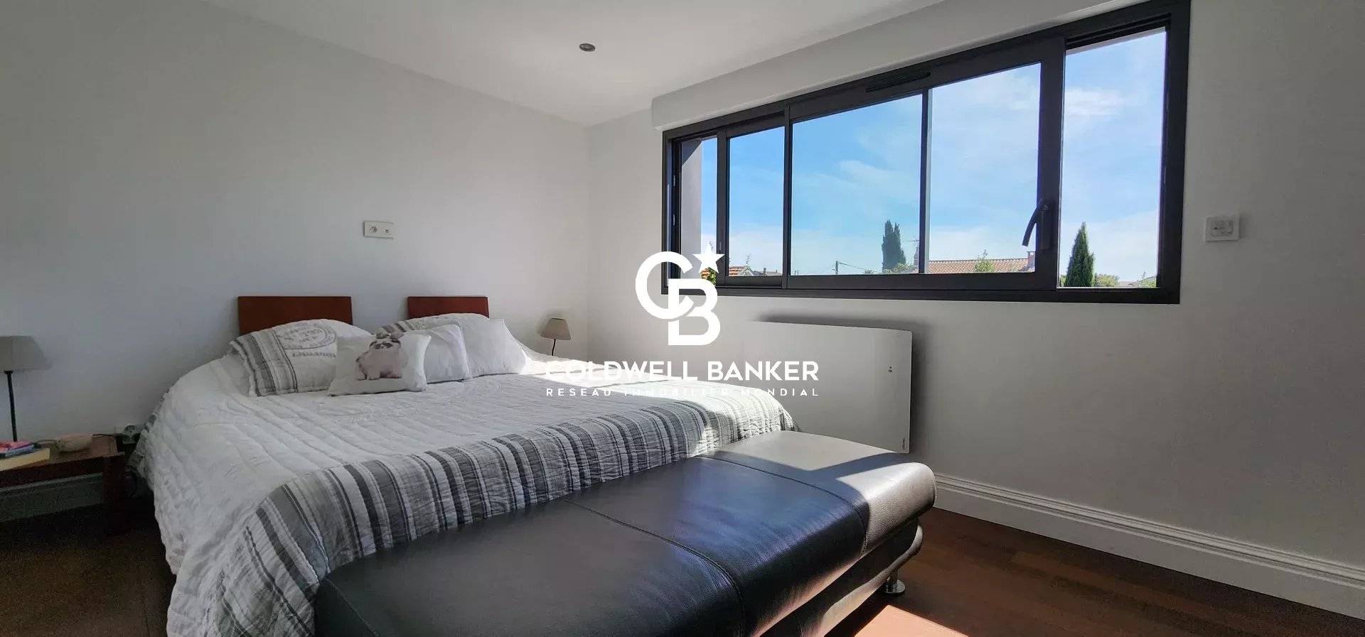 Maison à vendre Mérignac Saint-Augustin - maison familiale 4 chambres, piscine, jardin, sous-sol