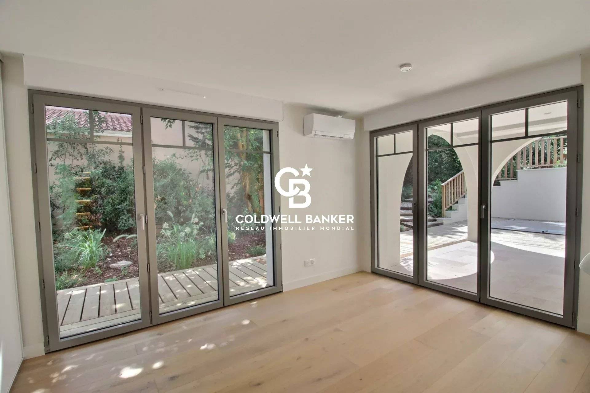 Maison à vendre à Arcachon – maison basco-landaise rénovée, 4 chambres, dépendance, jardin paysager