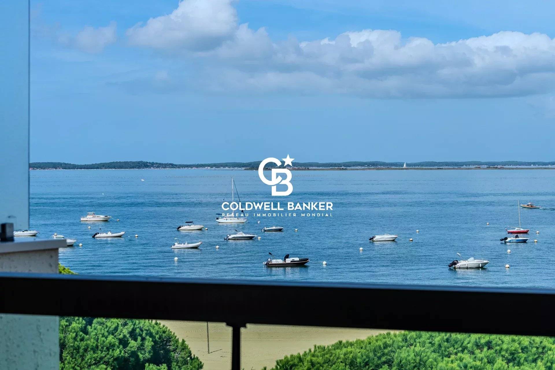 Appartement à vendre à Arcachon – 77 m² en première ligne avec vue panoramique sur le Bassin