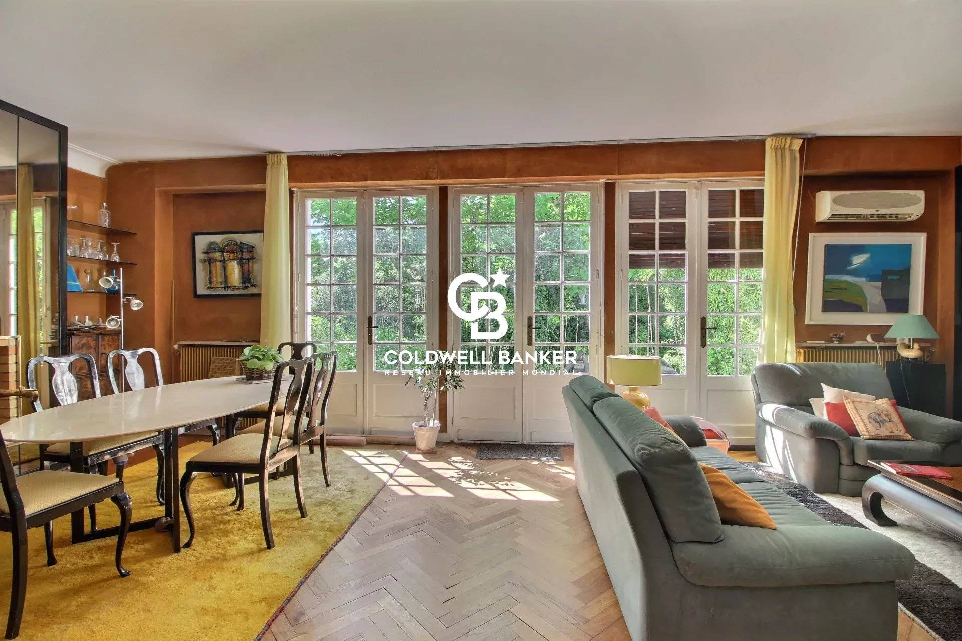 Maison à vendre au Bouscat – non mitoyenne, 5 chambres, jardin et garage sur grande parcelle