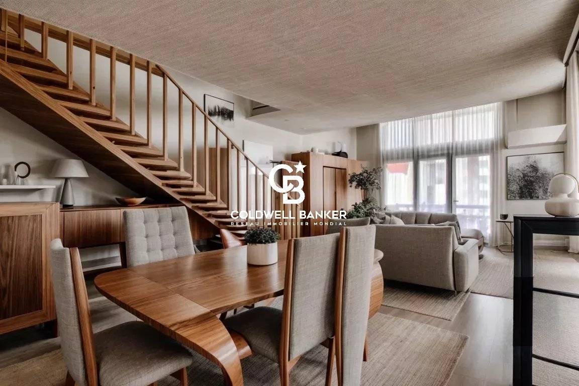 Appartement à vendre à Arcachon – duplex 3 chambres avec balcons et garage au cœur de l’Aiguillon