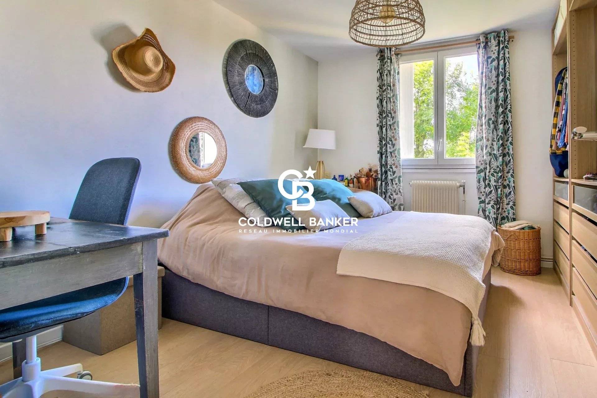 Appartement à vendre à Talence – t4 rénové, balcon, parking et cave