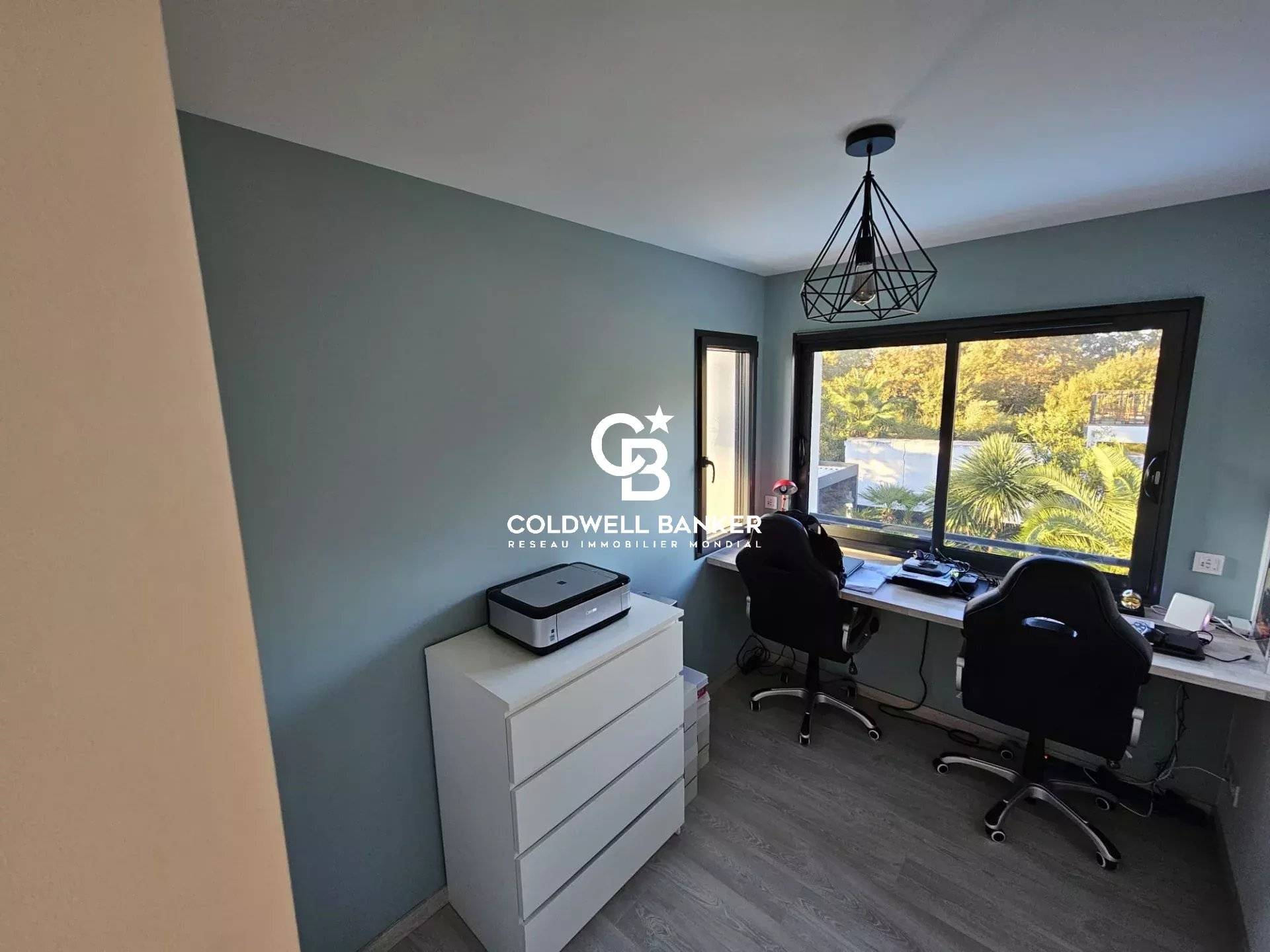 Maison à vendre Andernos - villa contemporaine récente 200 m² piscine chauffée garage dépendances