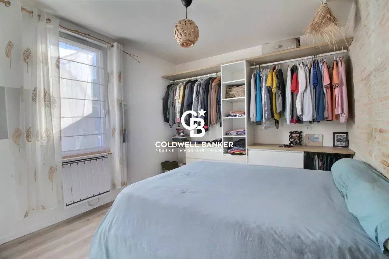 Maison à vendre à Biscarrosse – rénovée avec 3 chambres, jardin au calme et parkings