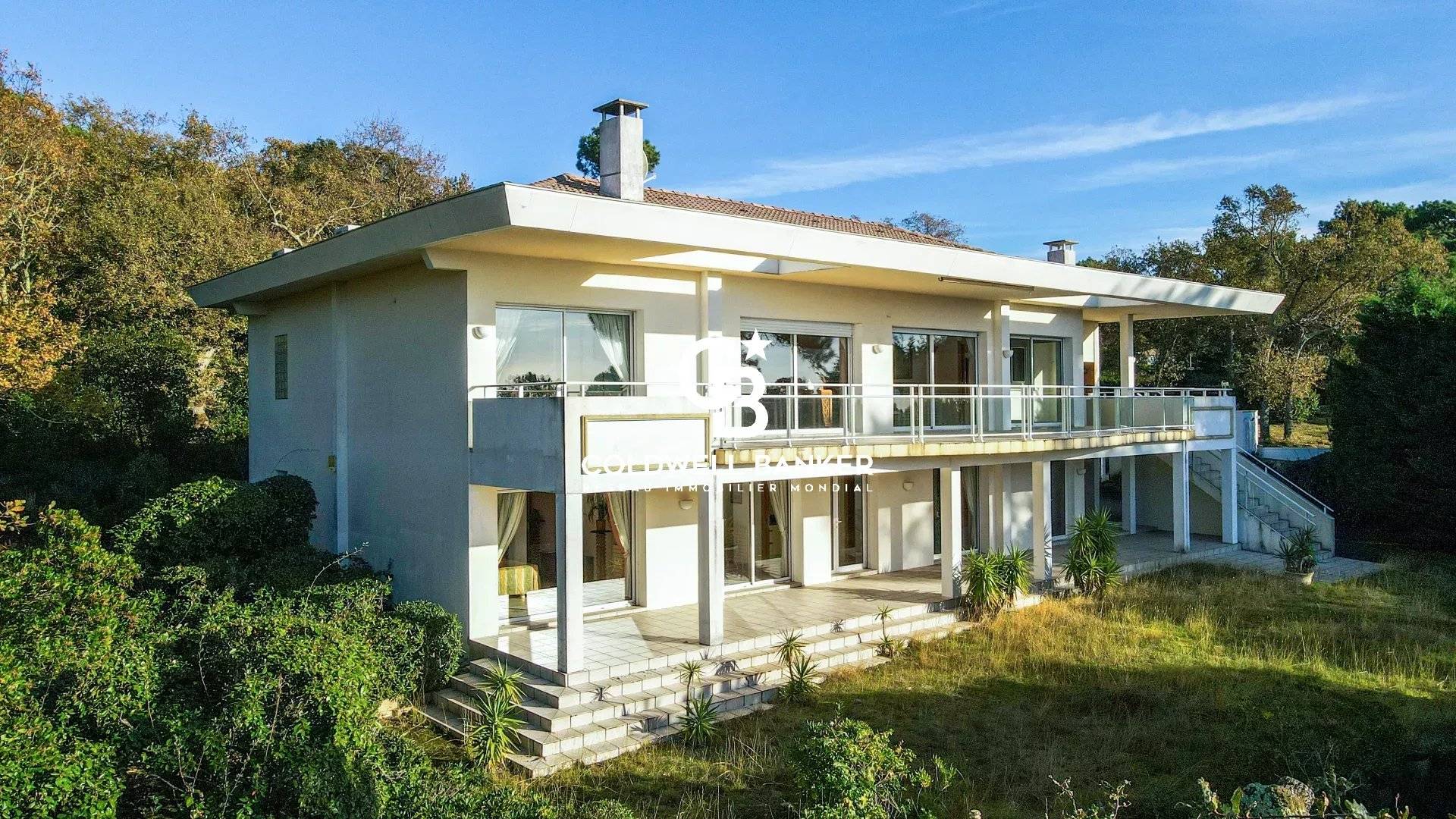 Maison à vendre au Pyla – contemporaine avec vue panoramique sur le Bassin
