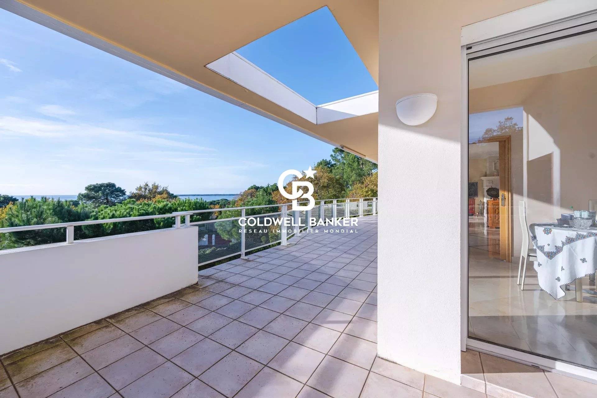 Maison à vendre au Pyla – contemporaine avec vue panoramique sur le Bassin