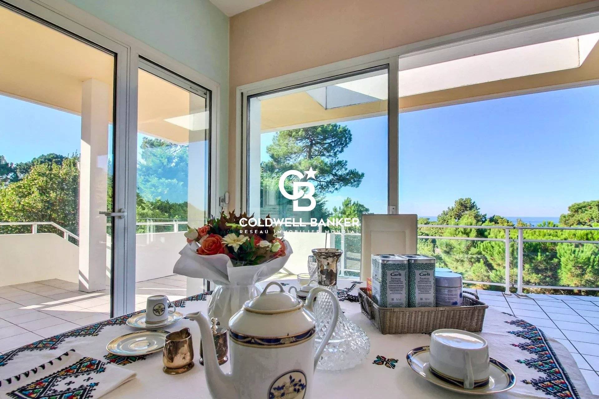 Maison à vendre au Pyla – contemporaine avec vue panoramique sur le Bassin