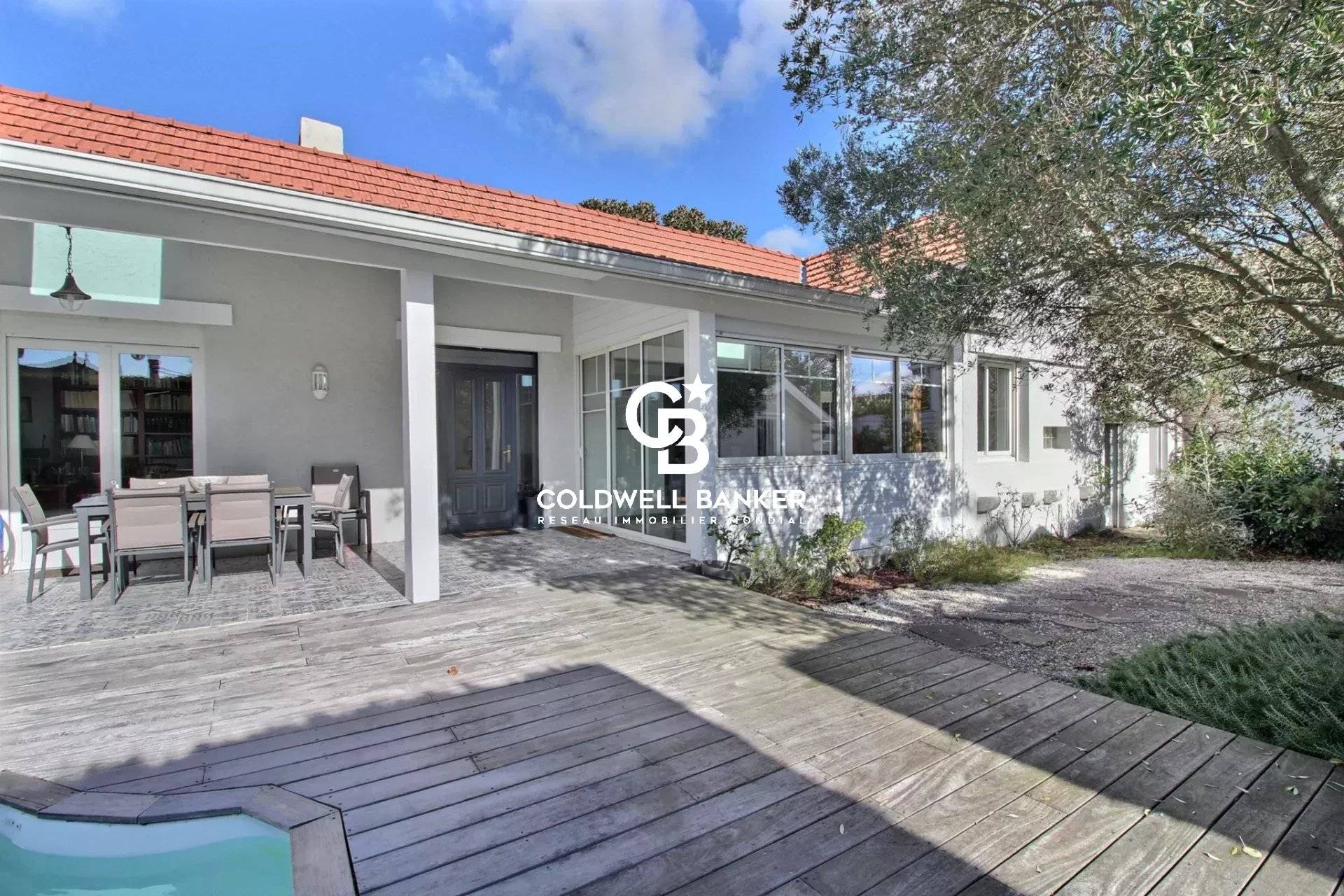 Maison à vendre Arcachon - maison plain-pied 3 chambres piscine proche aiguillon