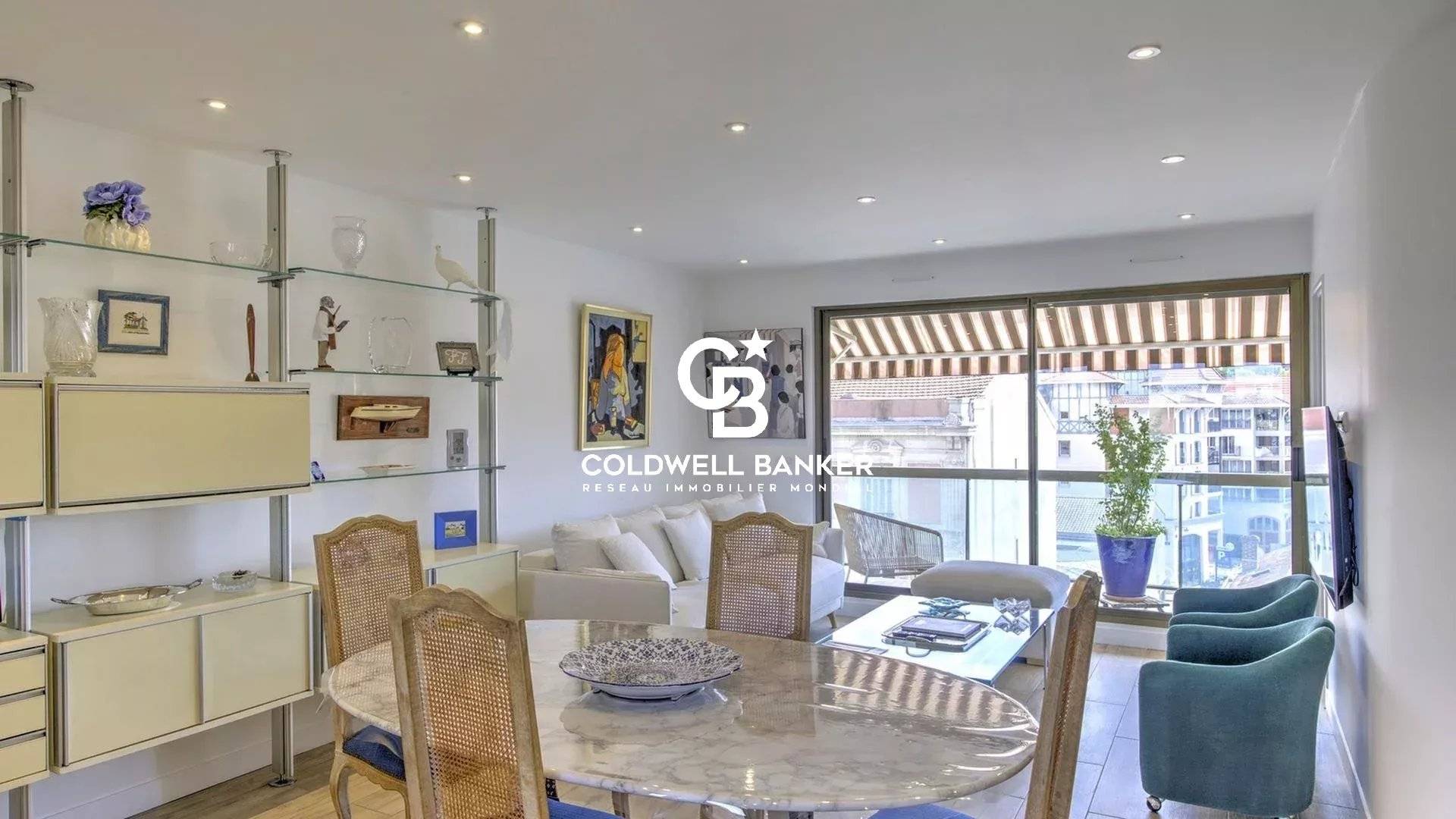 Appartement à vendre Arcachon Centre - vue sur le Bassin et terrasse plein sud