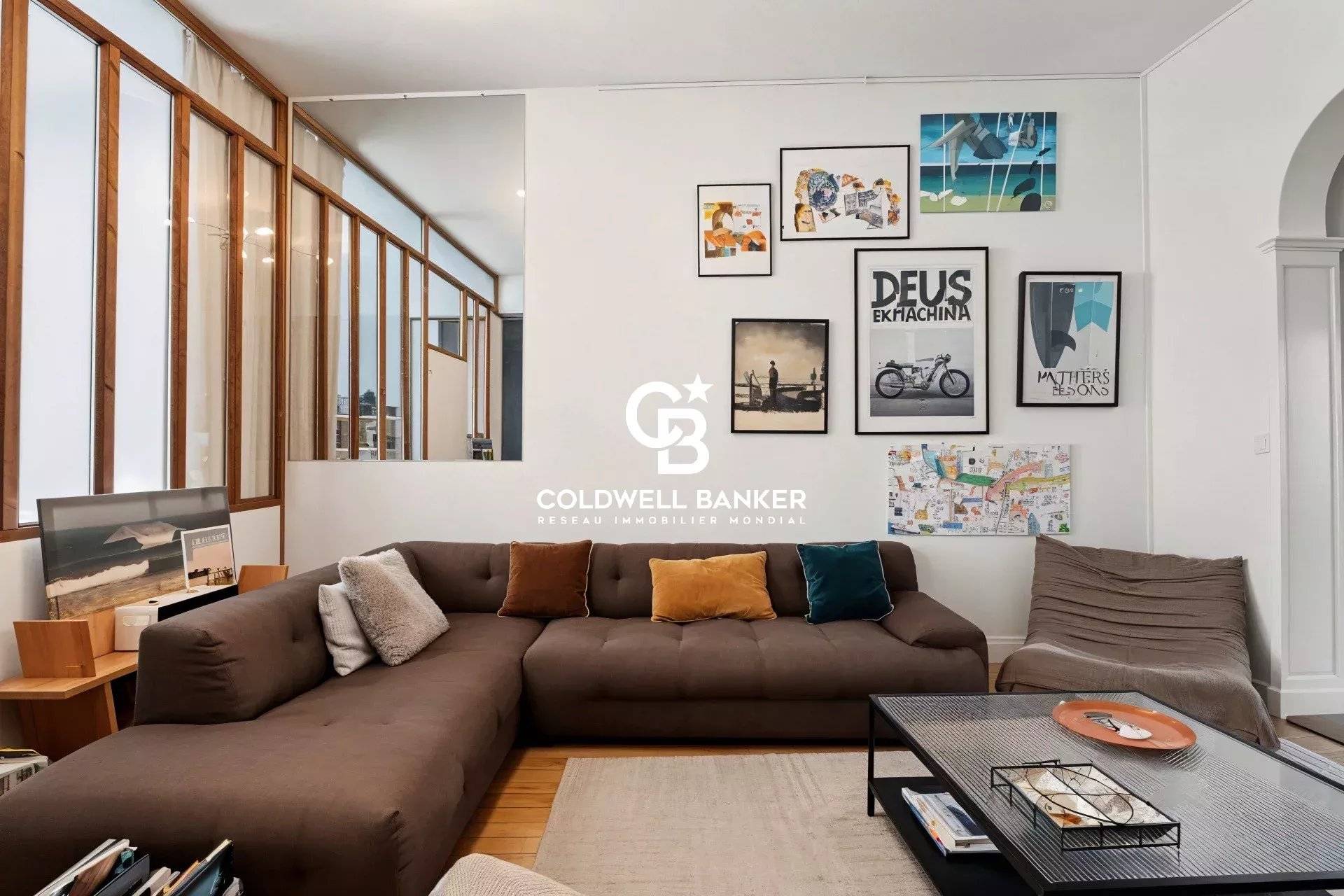 Maison à vendre au Bouscat – 3 chambres, piscine, cachet ancien et prestations contemporaines