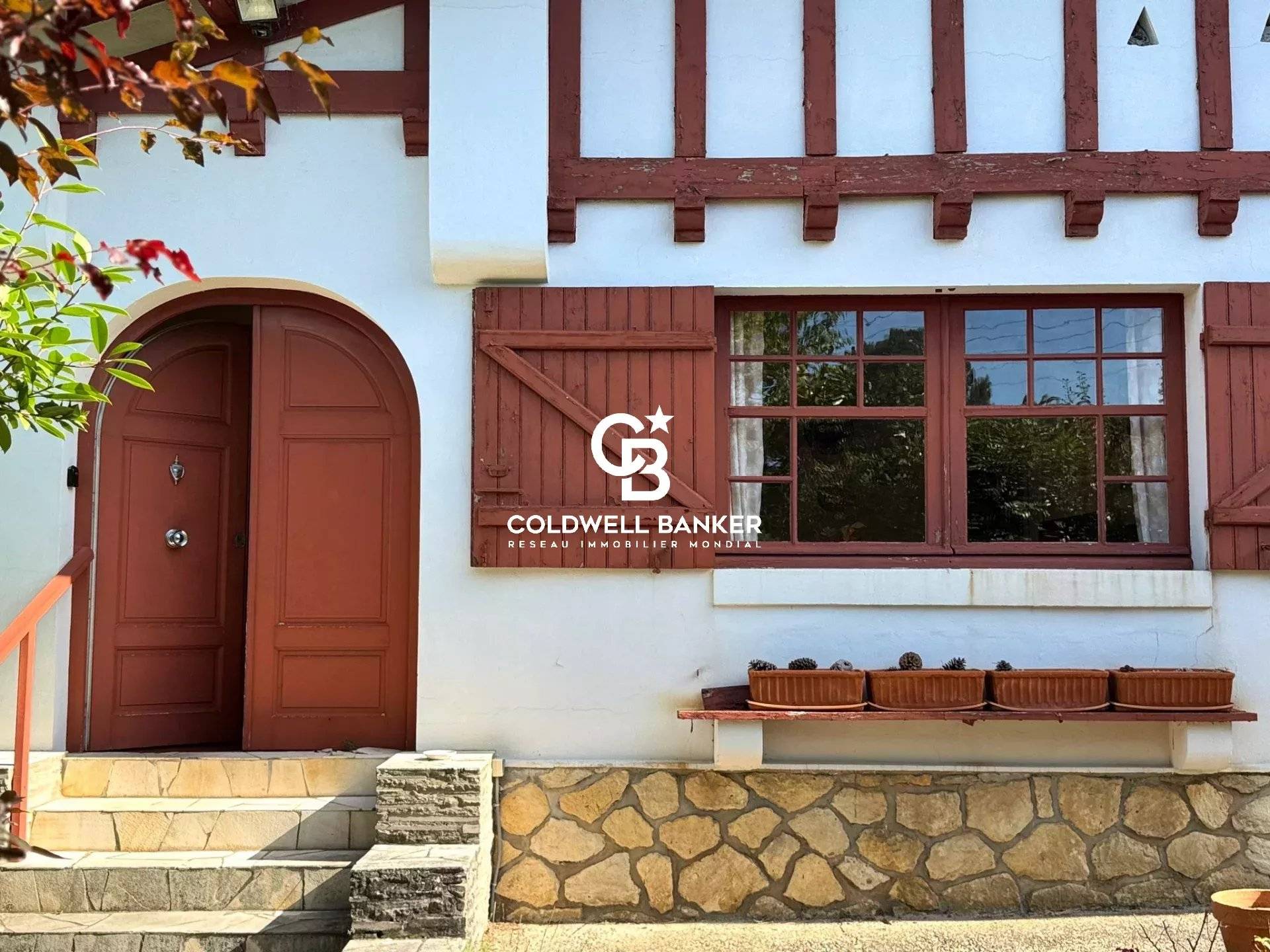 Maison à vendre à Arcachon – basco-landaise, 4 chambres, proche commerces et terrain piscinable